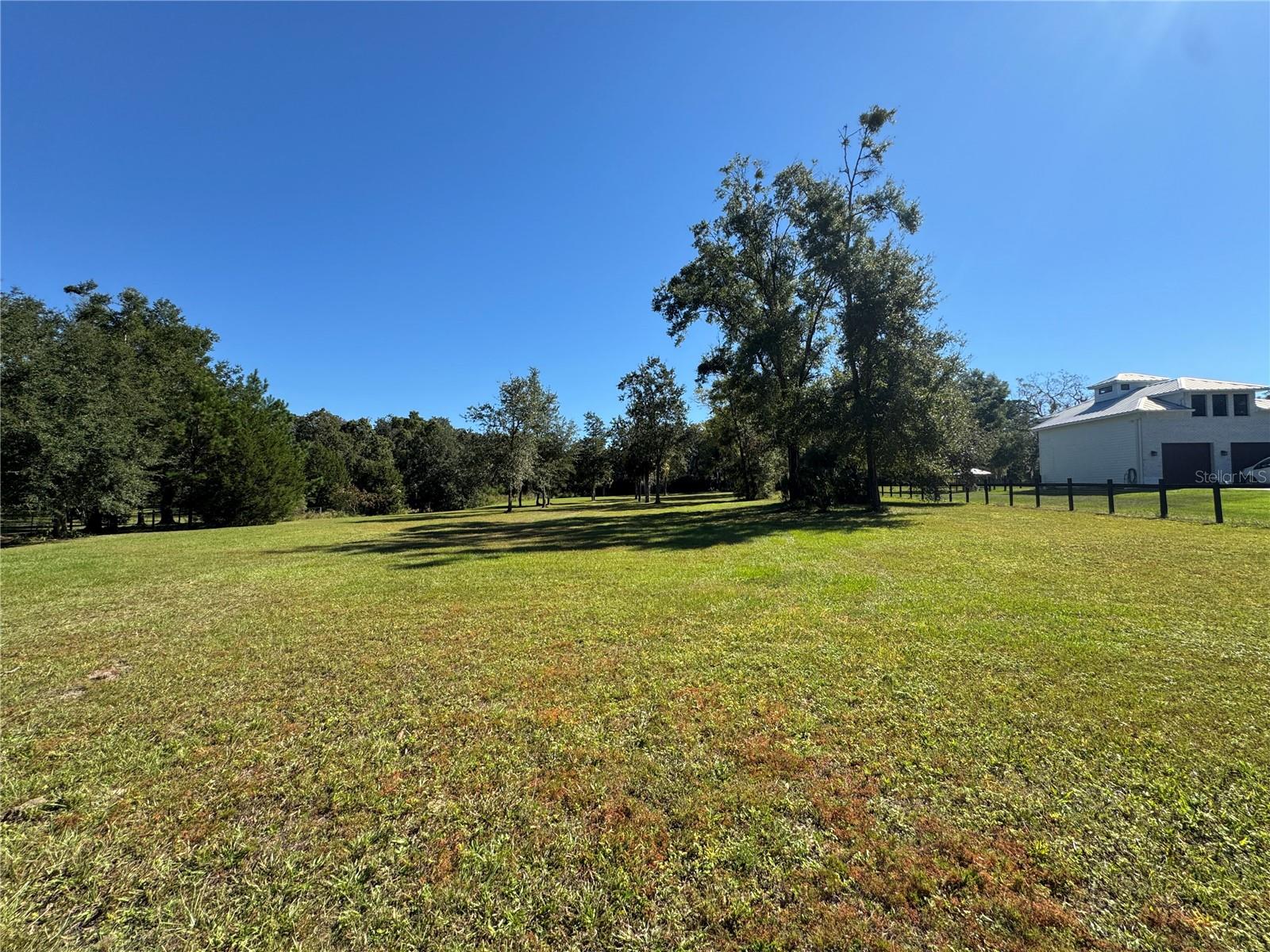 IVEY RUN ESTATES - Land