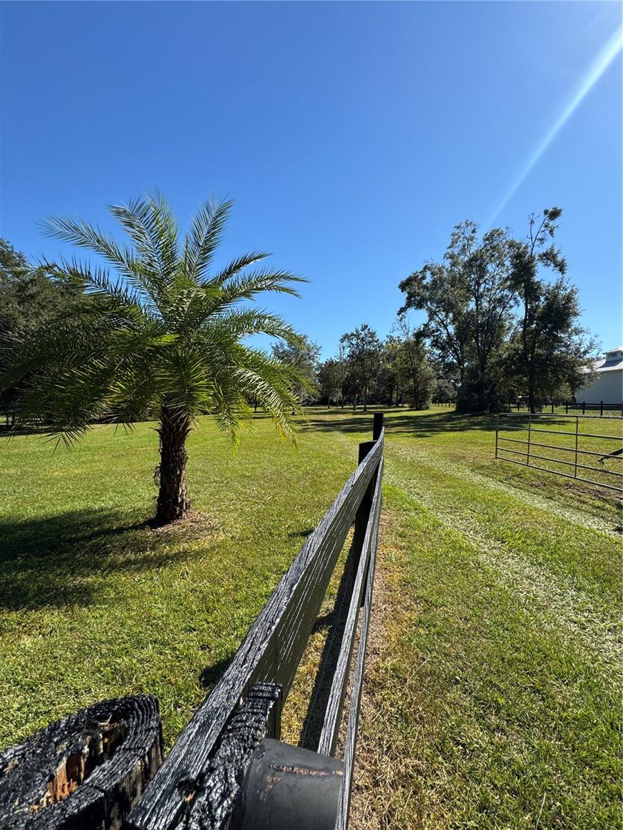 IVEY RUN ESTATES - Land