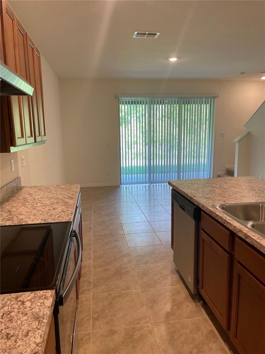 ATRIA/RIDGEWOOD LAKES - Residential Lease