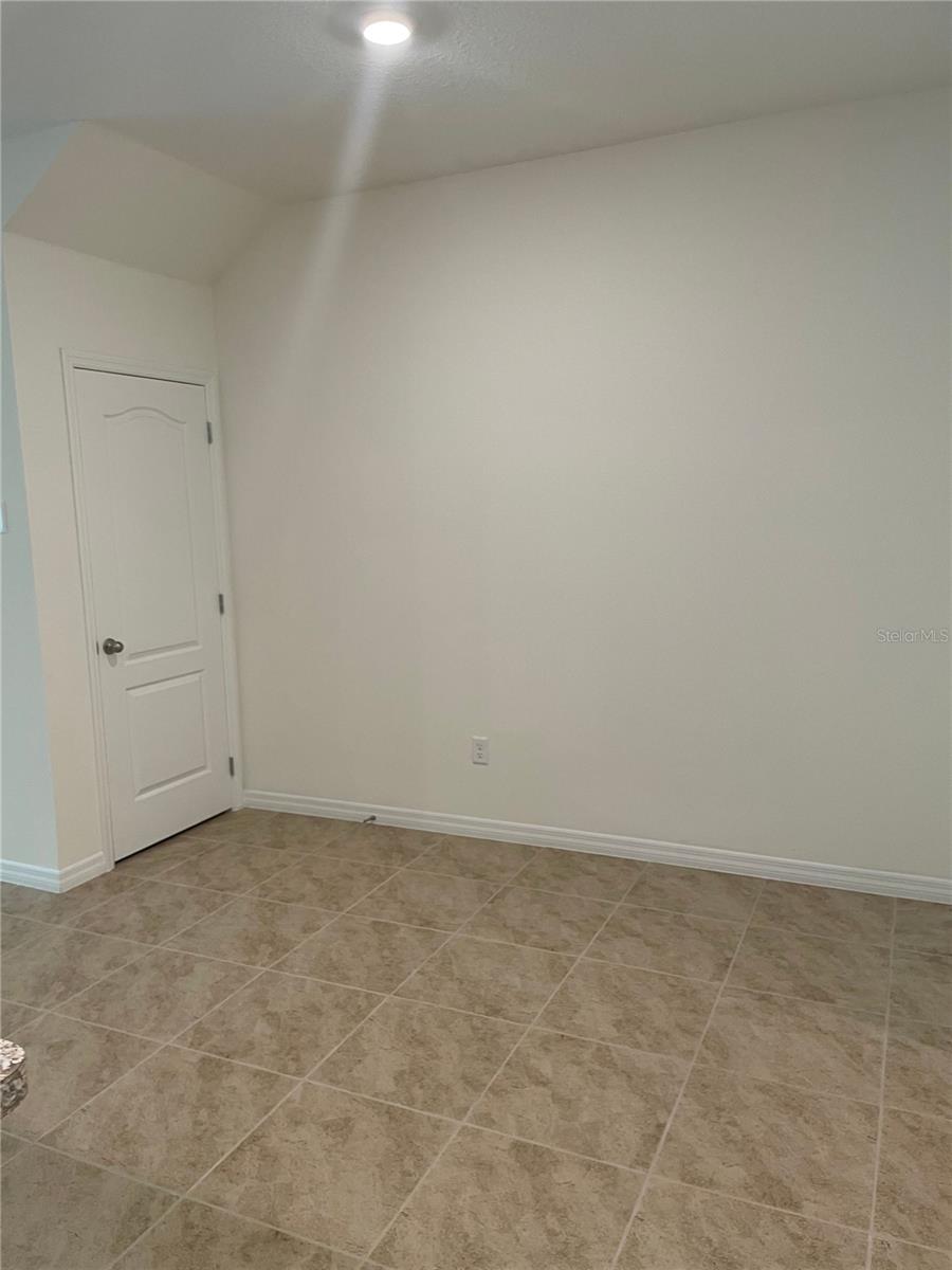 ATRIA/RIDGEWOOD LAKES - Residential Lease
