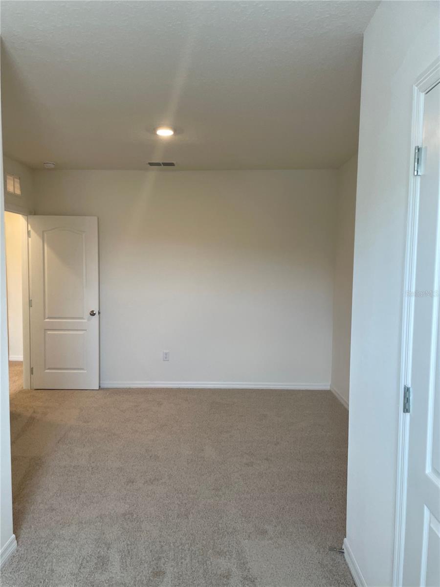 ATRIA/RIDGEWOOD LAKES - Residential Lease
