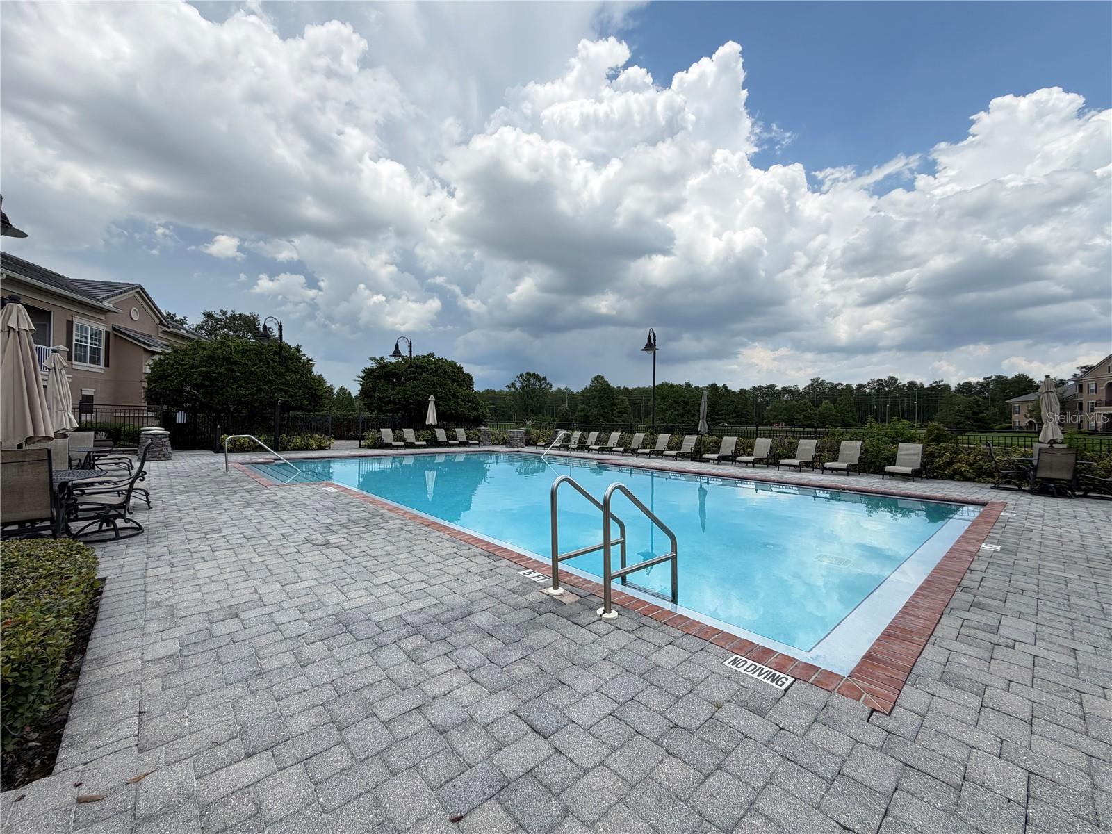 CAPRI/HUNTERS CRK CONDO - Residential
