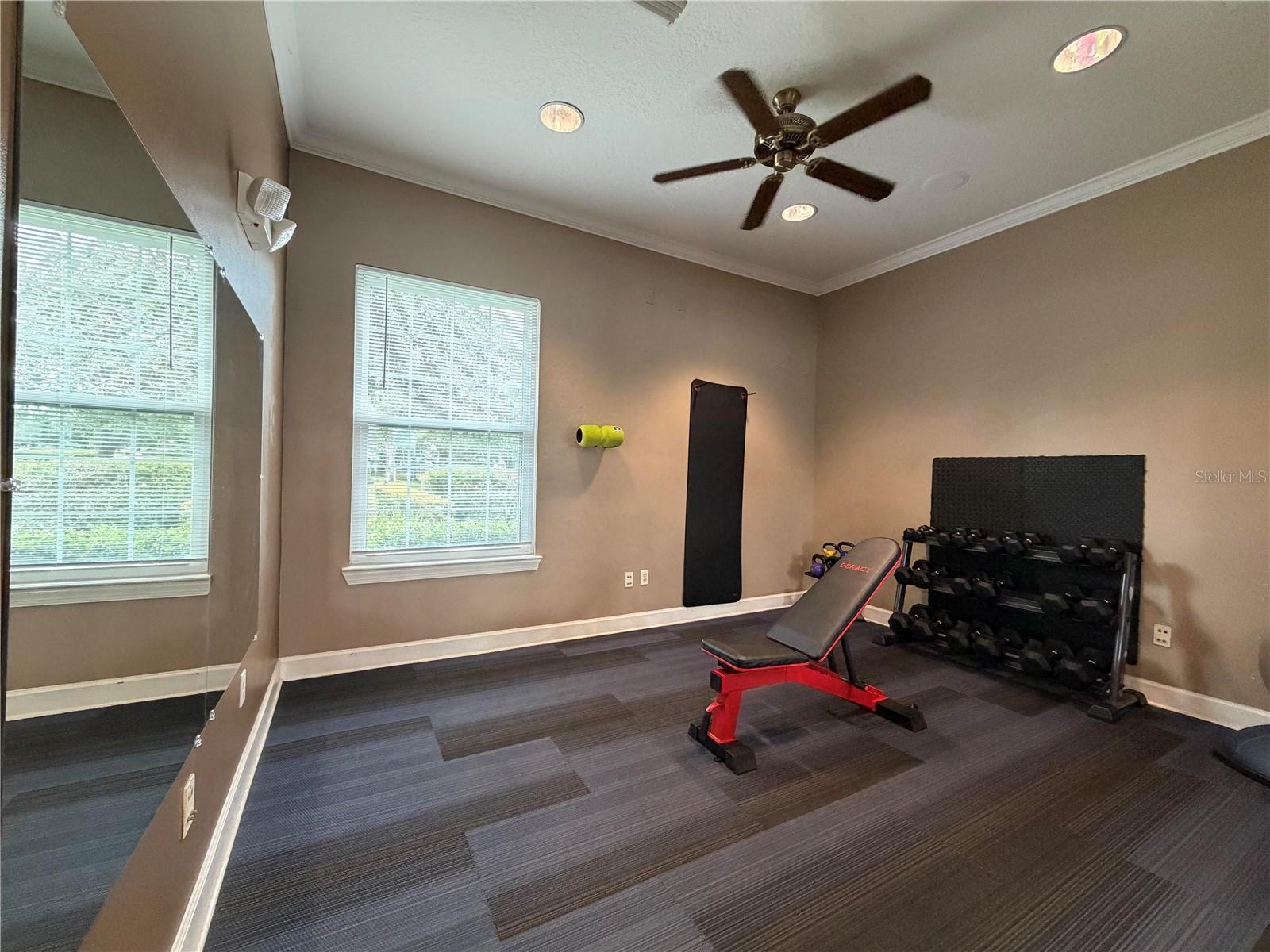 CAPRI/HUNTERS CRK CONDO - Residential