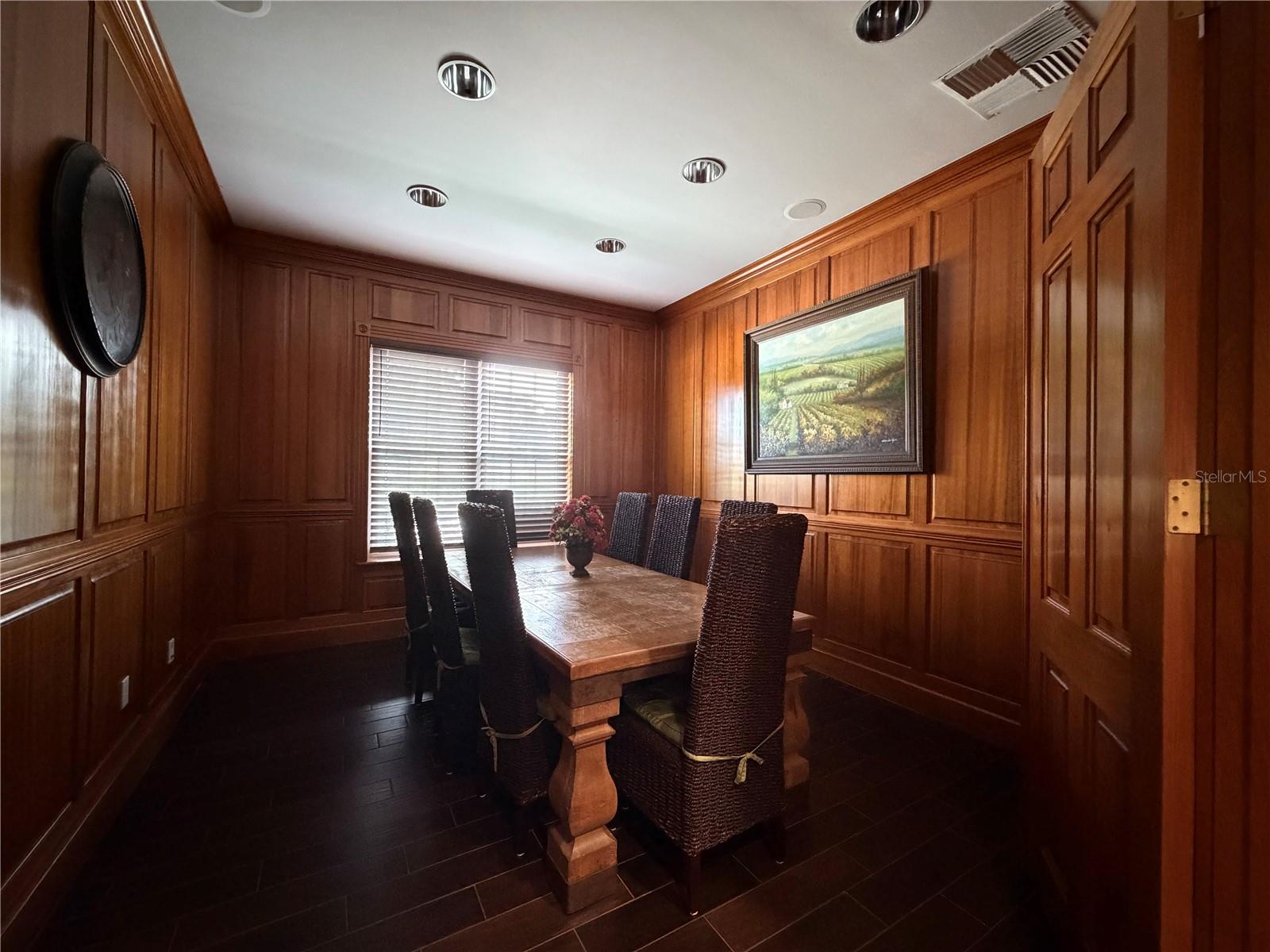 CAPRI/HUNTERS CRK CONDO - Residential