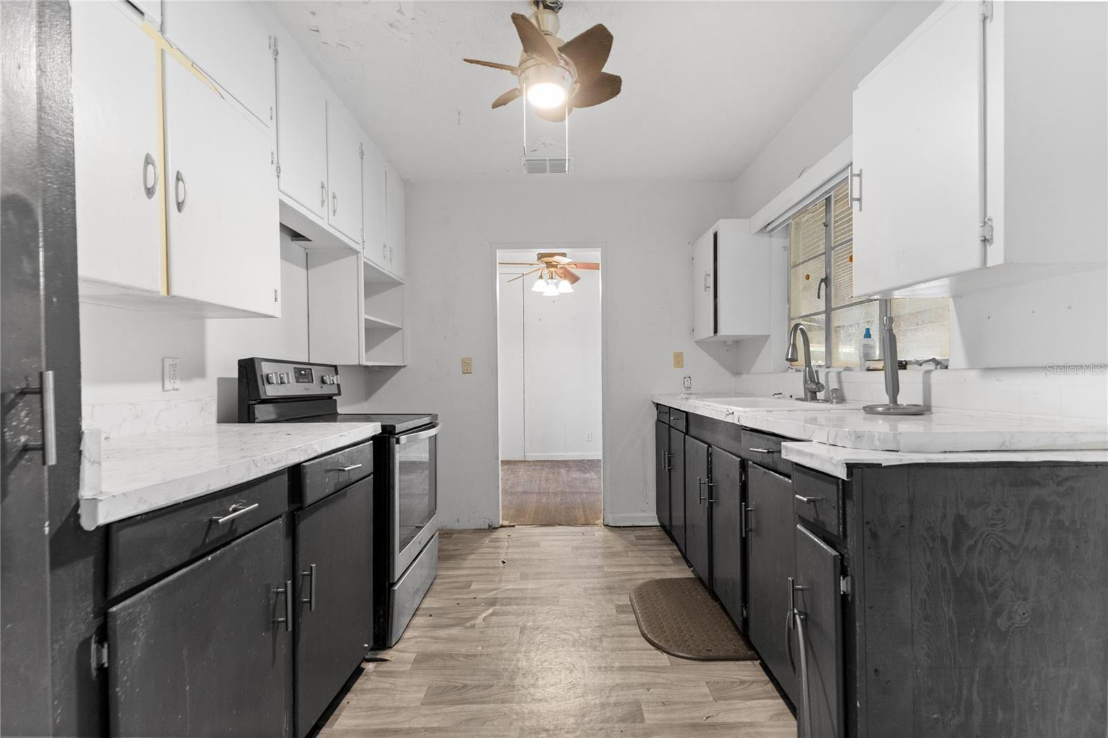 SUNSET PARK FIRST SEC - Residential
