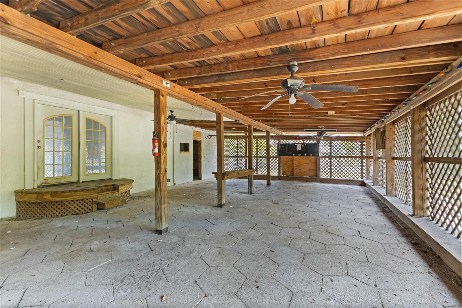 SUNSET PARK FIRST SEC - Residential