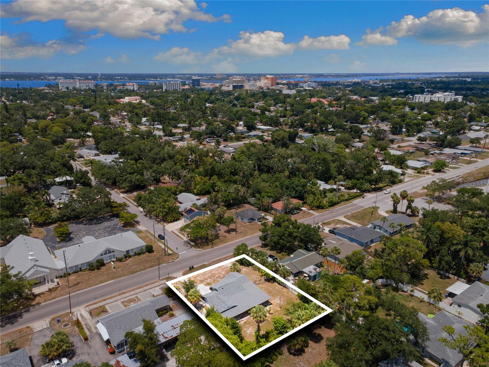 SUNSET PARK FIRST SEC - Residential
