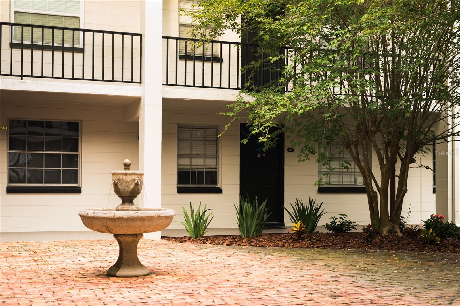 KINGSTON COURT VILLAS - Residential Lease