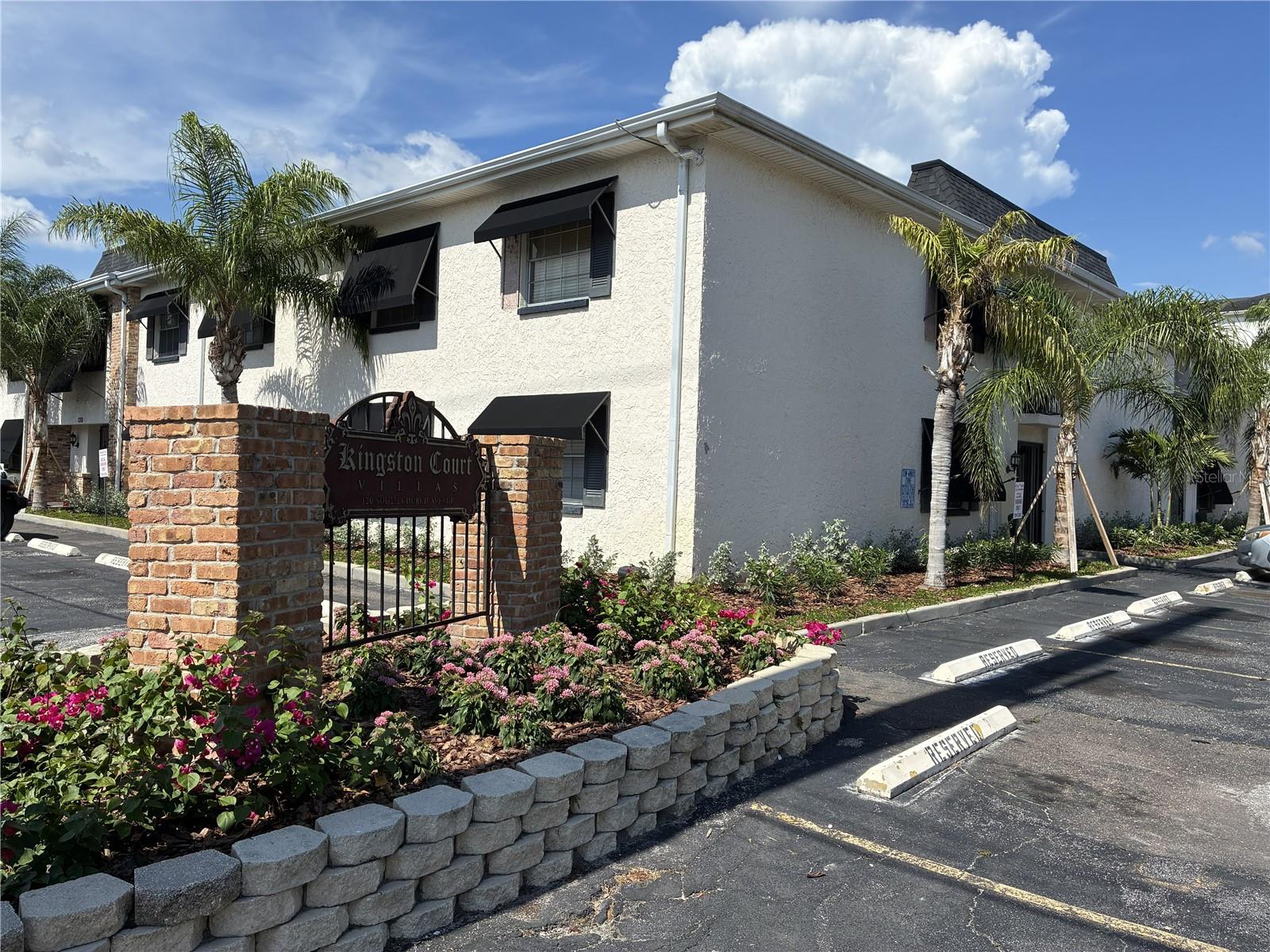 KINGSTON COURT VILLAS - Residential Lease