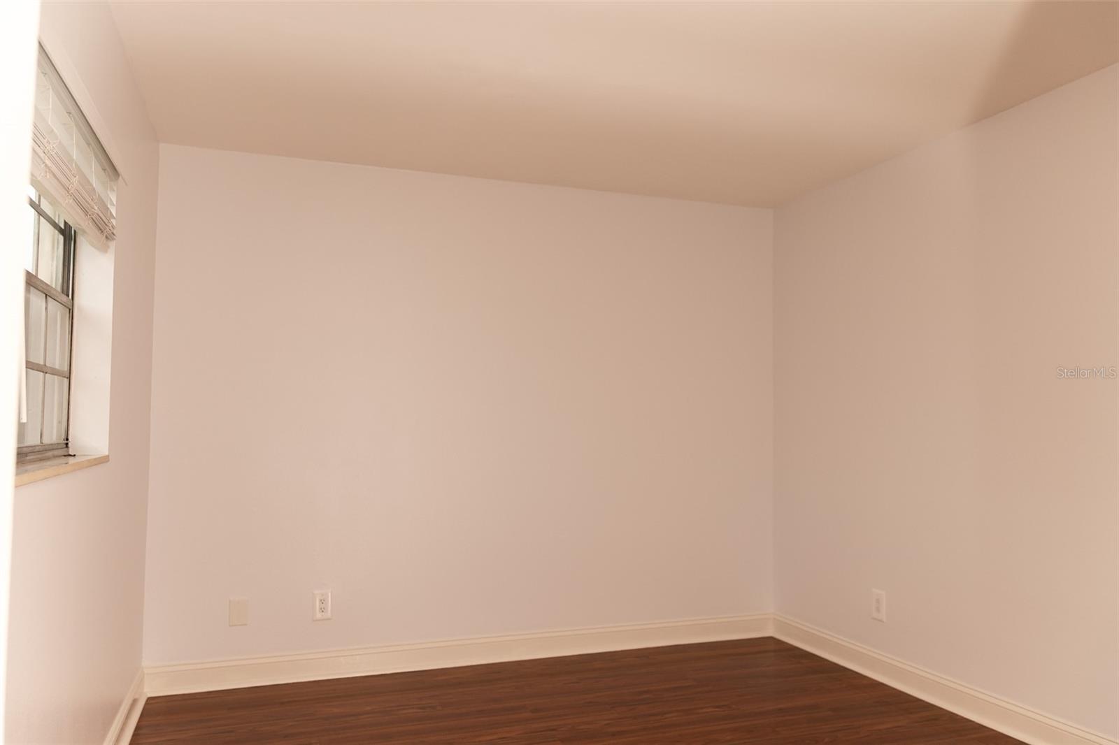 KINGSTON COURT VILLAS - Residential Lease