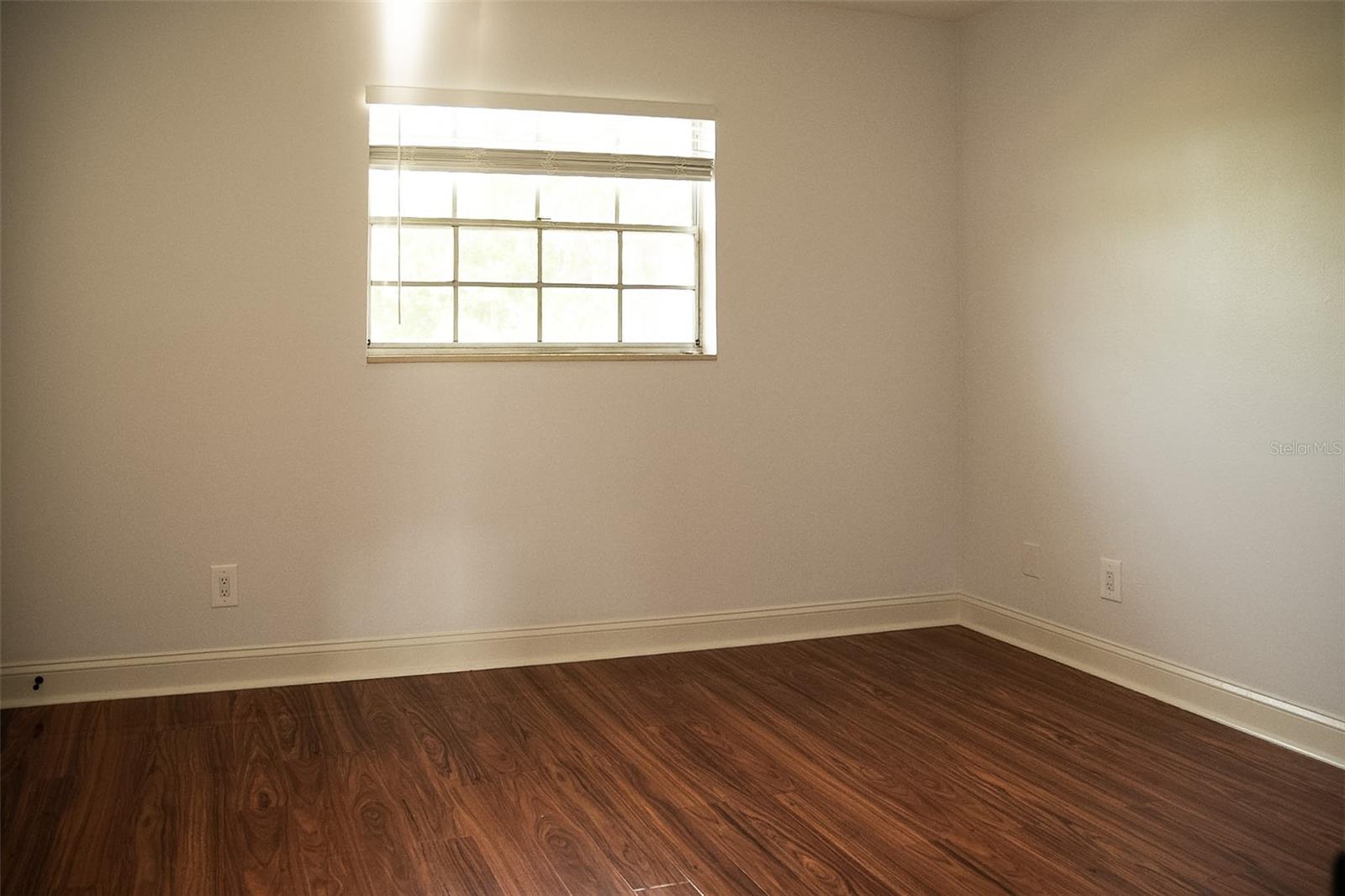 KINGSTON COURT VILLAS - Residential Lease