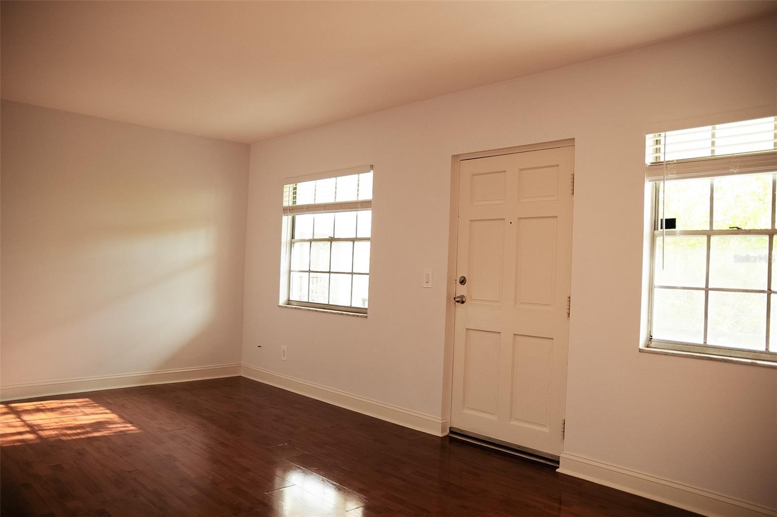 KINGSTON COURT VILLAS - Residential Lease