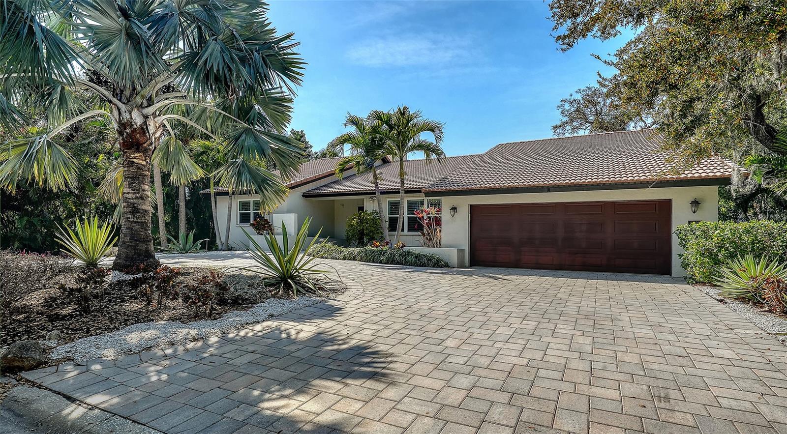SIESTA COVE SUB - Residential