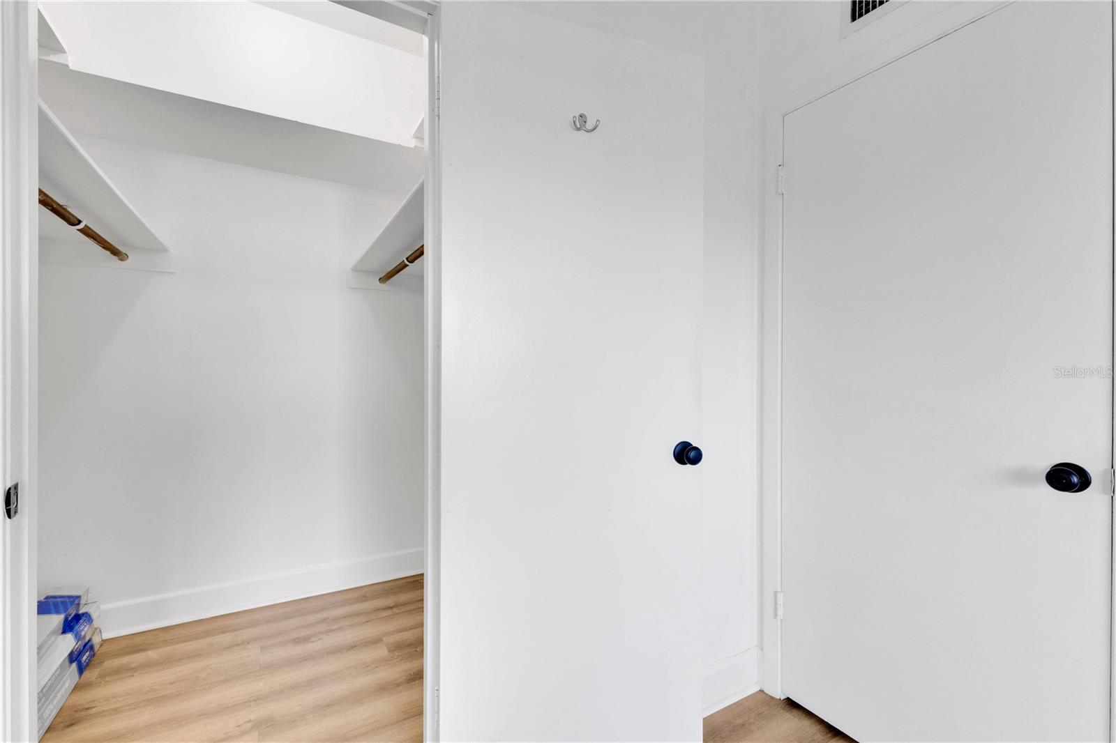 LAKE MAITLAND TERRACE APTS - Residential