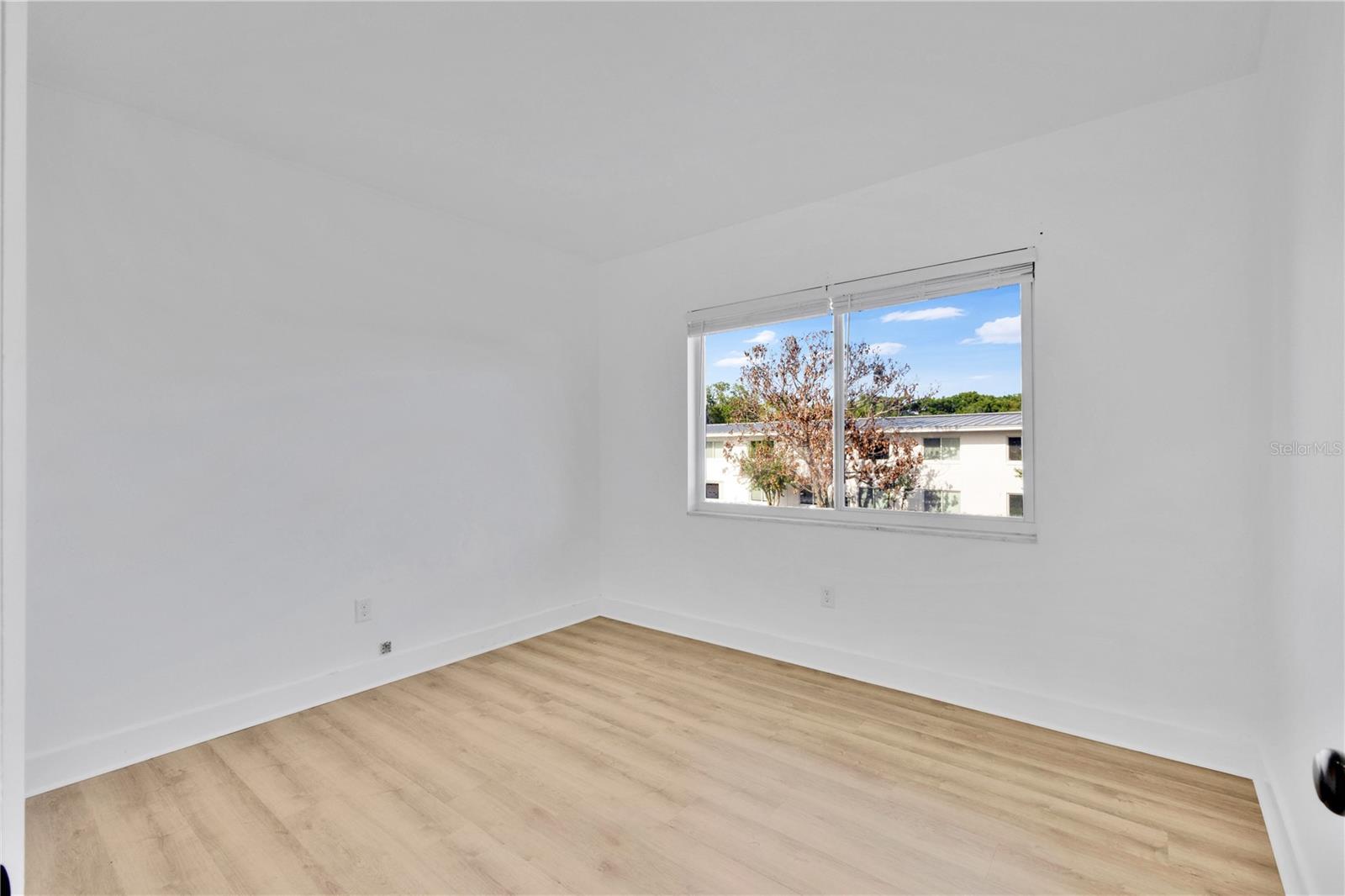 LAKE MAITLAND TERRACE APTS - Residential