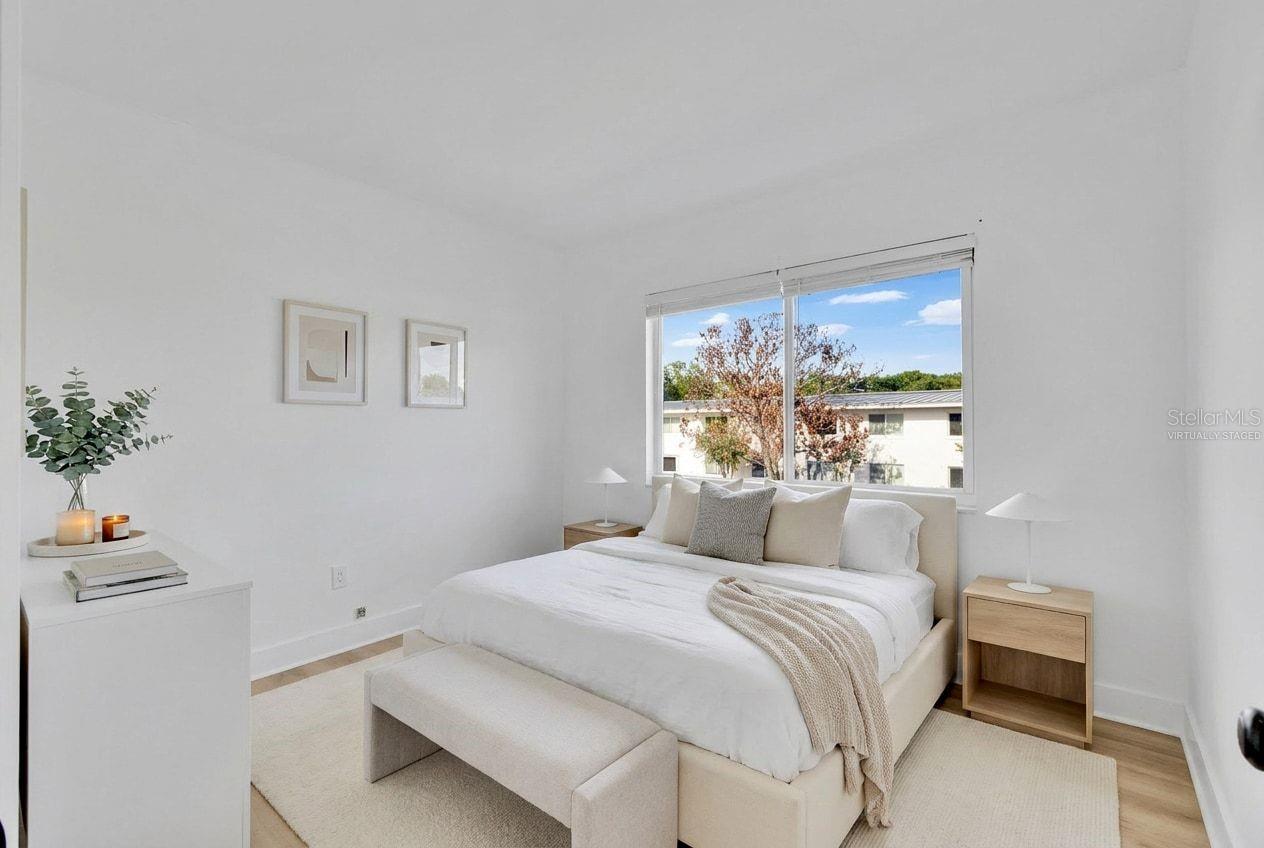LAKE MAITLAND TERRACE APTS - Residential