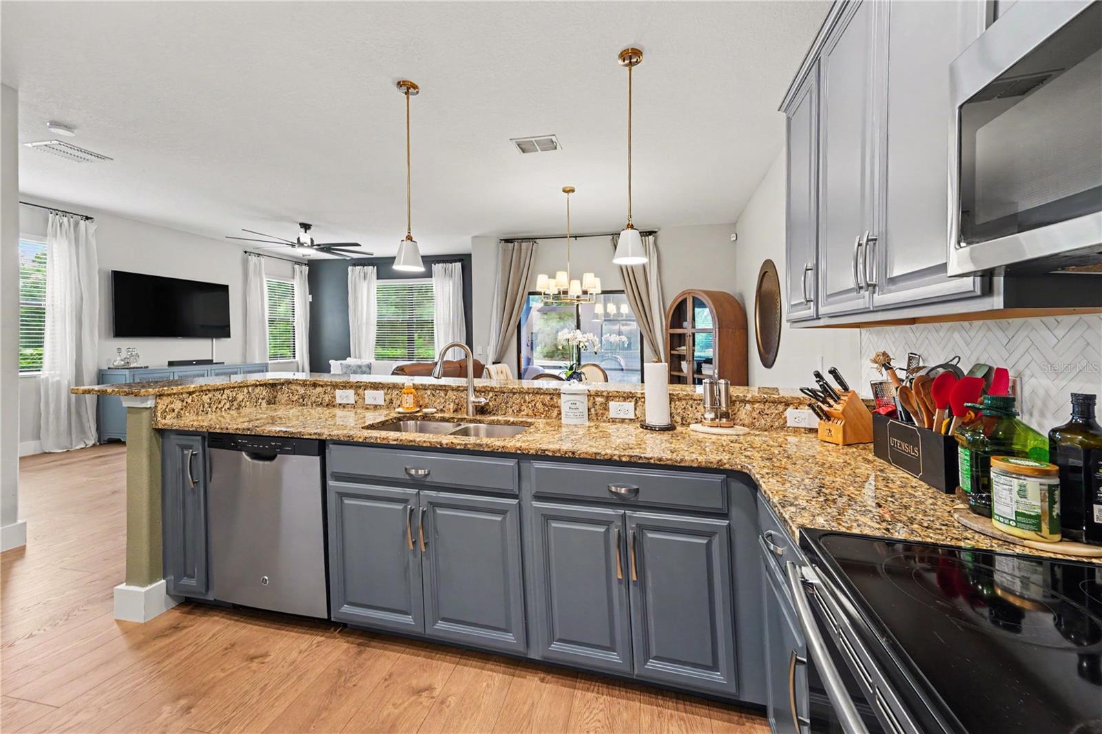 ARBORS/WIREGRASS RANCH - Residential