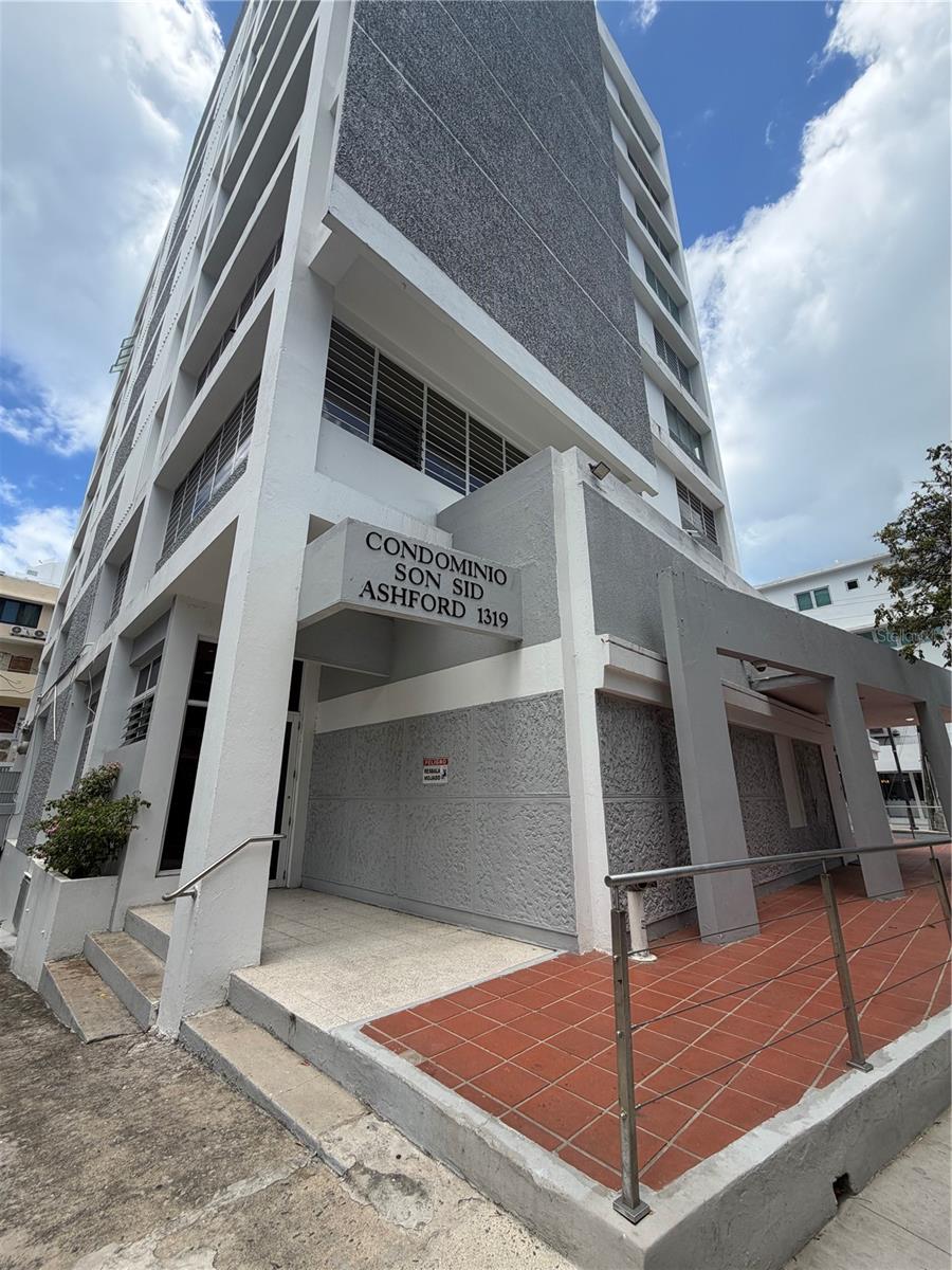 CONDOMINIUM SON SID - Residential