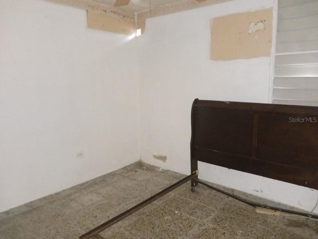 EXT. SANTA TERESITA - Residential