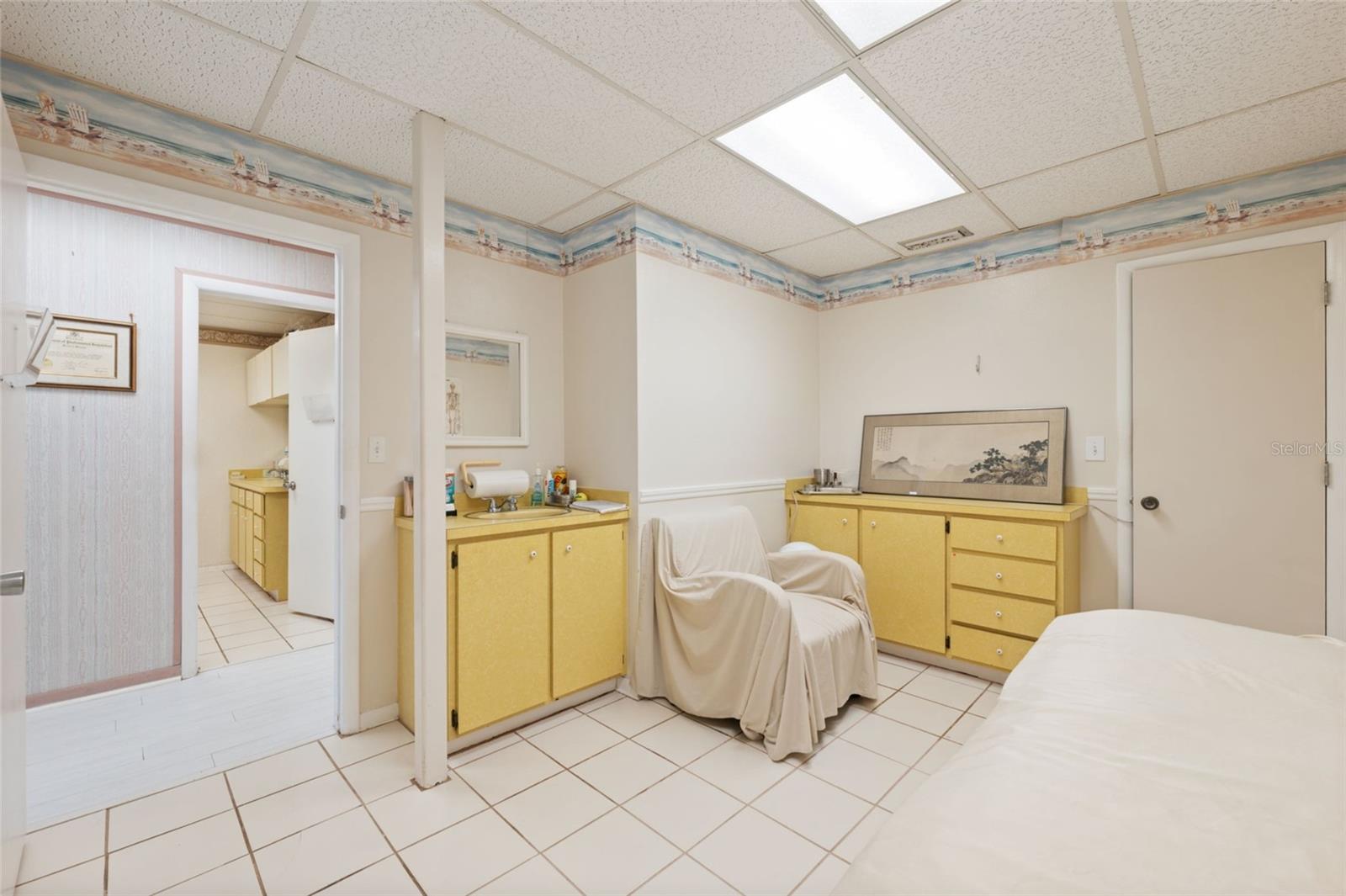 ACREAGE & UNREC - Commercial Sale