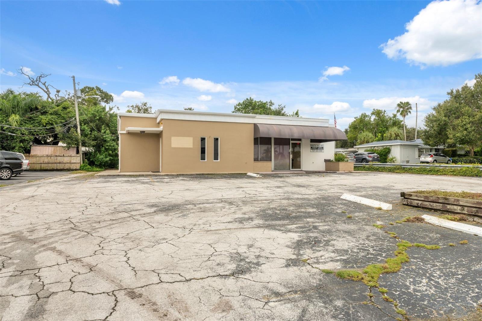 ACREAGE & UNREC - Commercial Sale