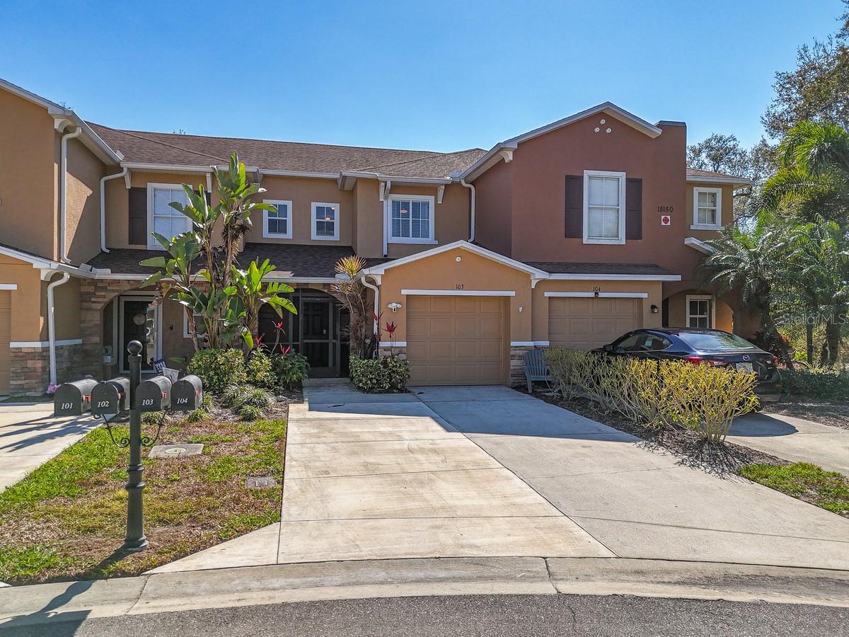 BAYSHORE COMMONS - Residential