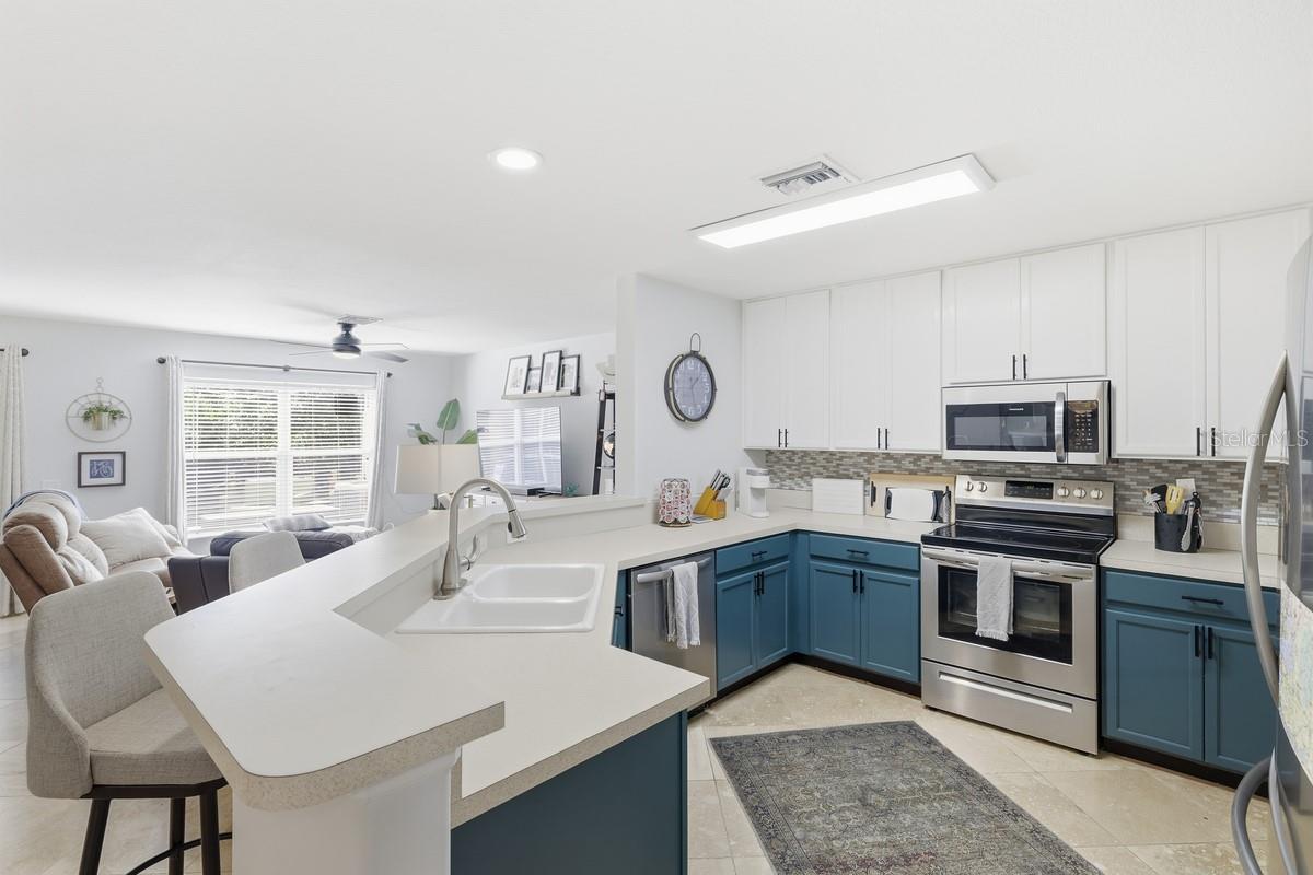 BAYSHORE COMMONS - Residential