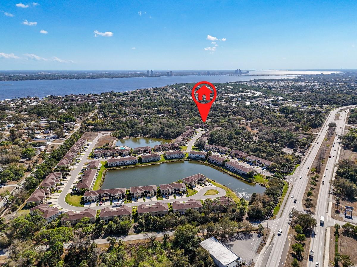 BAYSHORE COMMONS - Residential