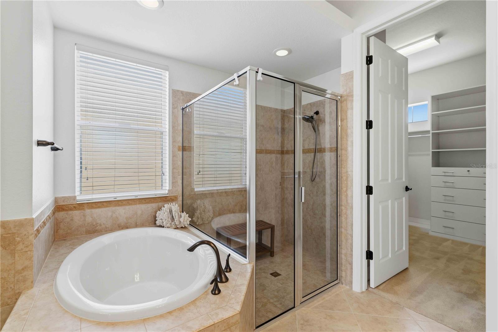 RIVER STRAND - Residential