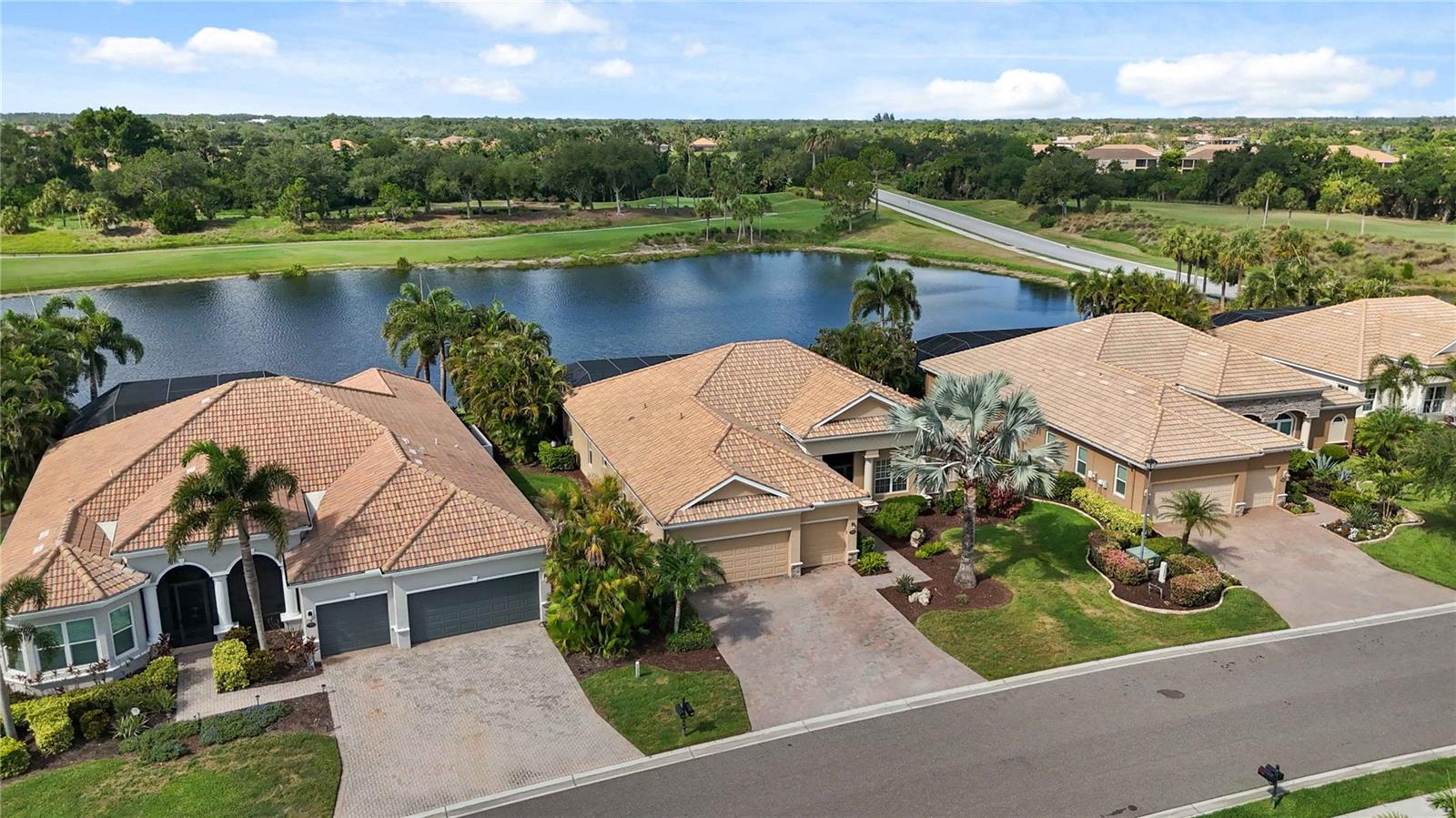 RIVER STRAND - Residential