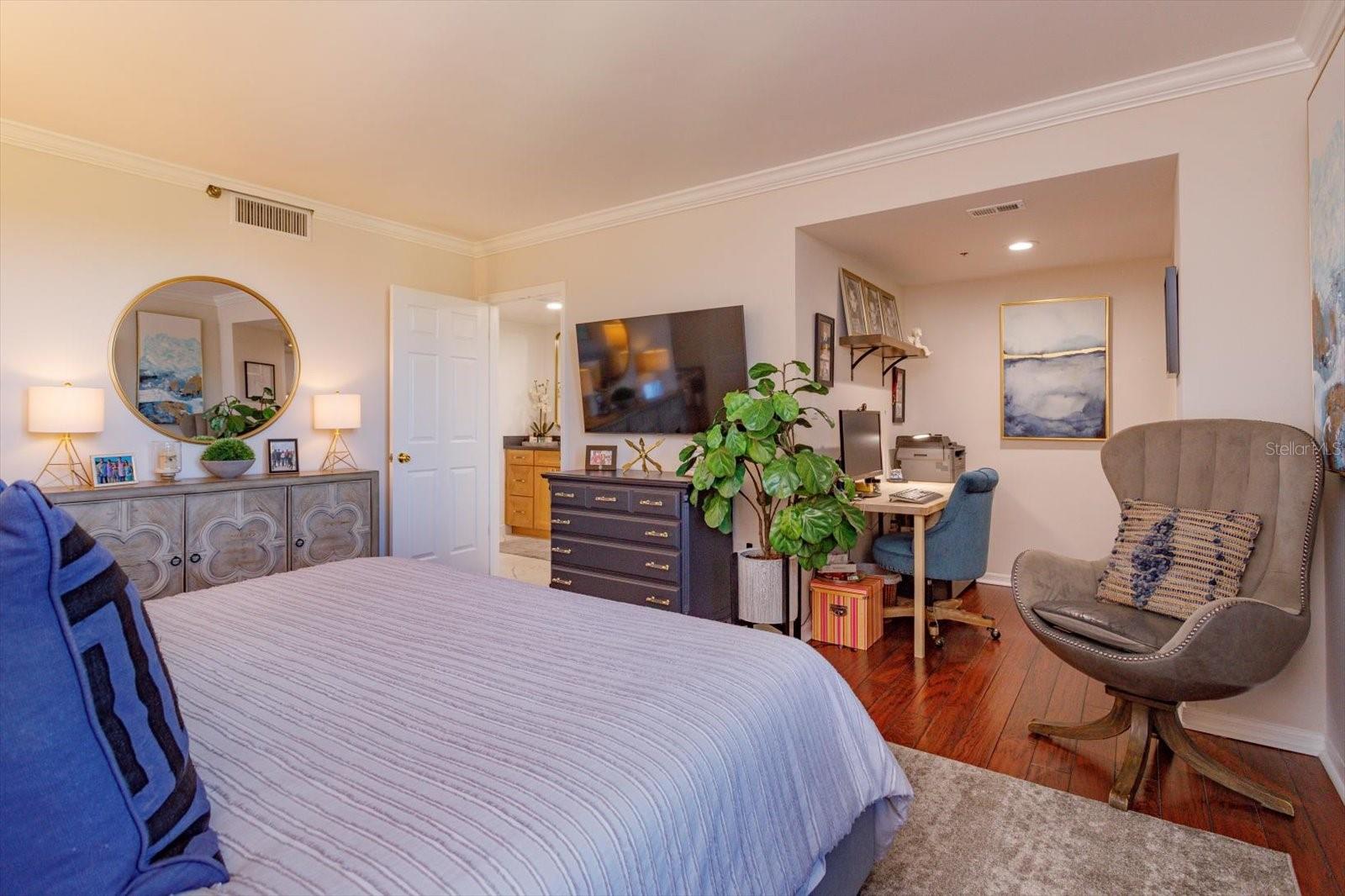 BAY VIEW RESERVE CONDO - Residential