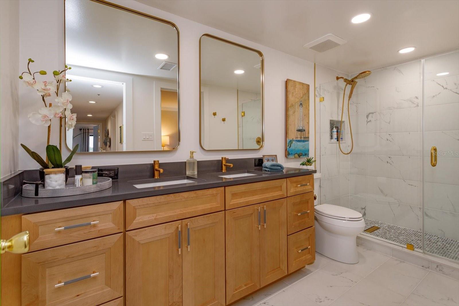 BAY VIEW RESERVE CONDO - Residential