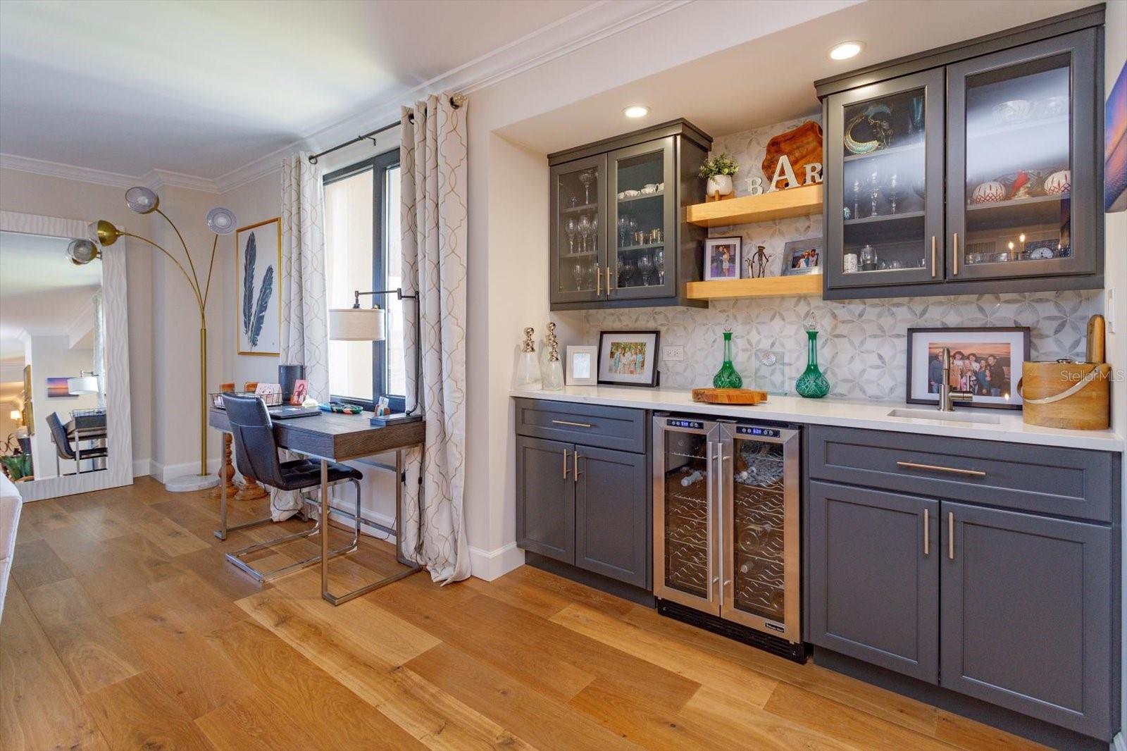 BAY VIEW RESERVE CONDO - Residential