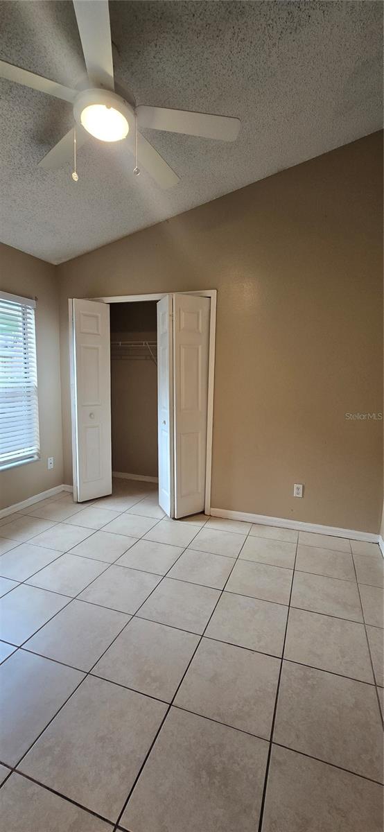 VALENCIA WOODS - Residential Lease