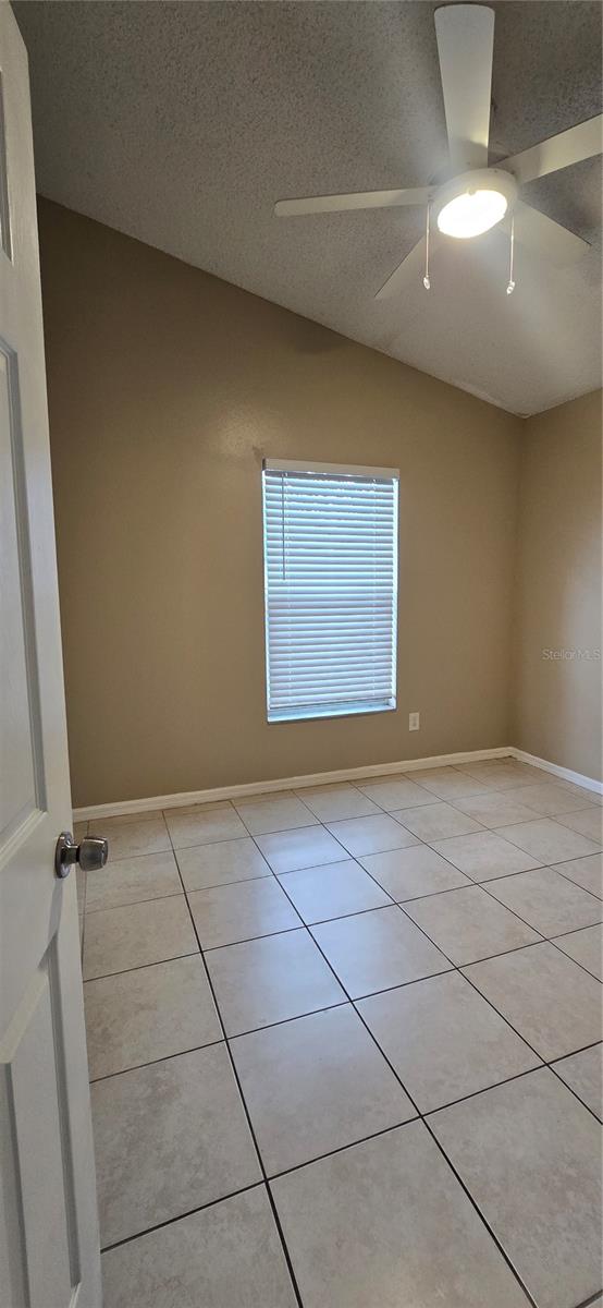 VALENCIA WOODS - Residential Lease