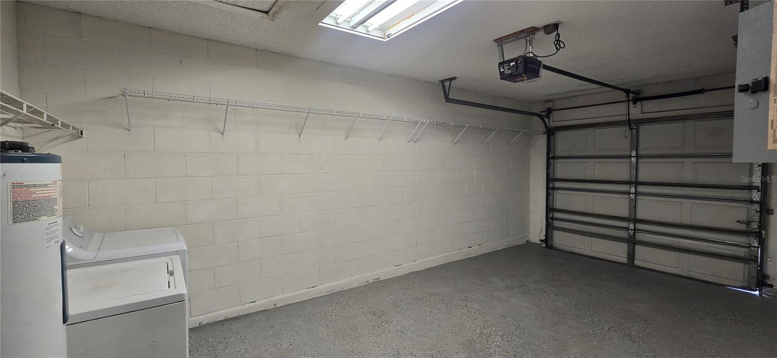 VALENCIA WOODS - Residential Lease