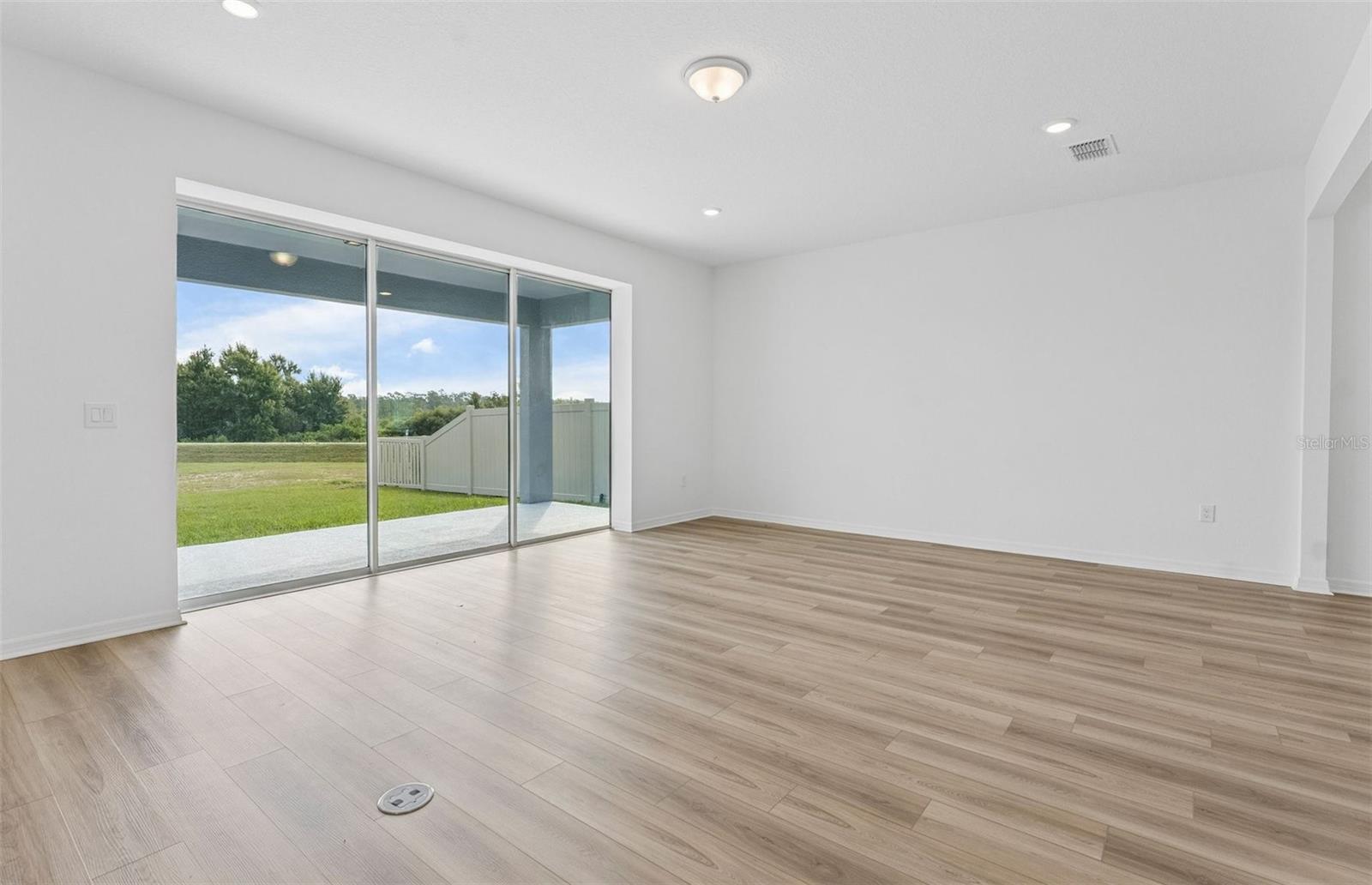SILVERLAKE PHASE 2 - Residential