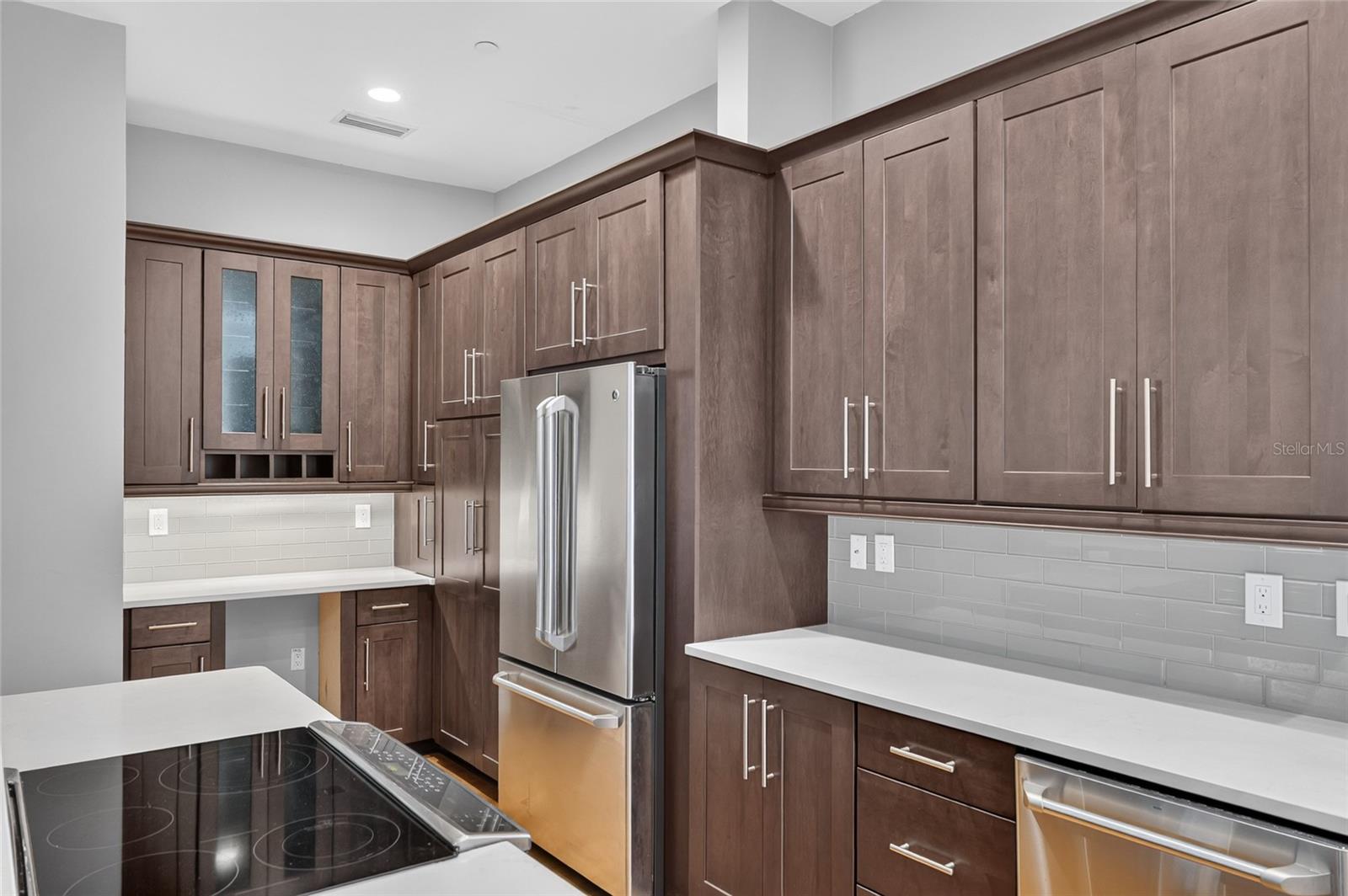 REGENTS PARK CONDO PH II - Residential