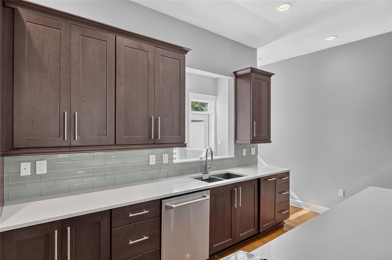 REGENTS PARK CONDO PH II - Residential