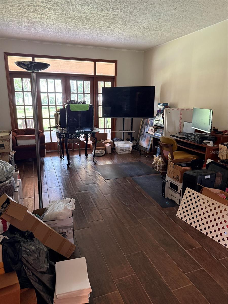 WATERFORD ON THE ALAFIA - Residential