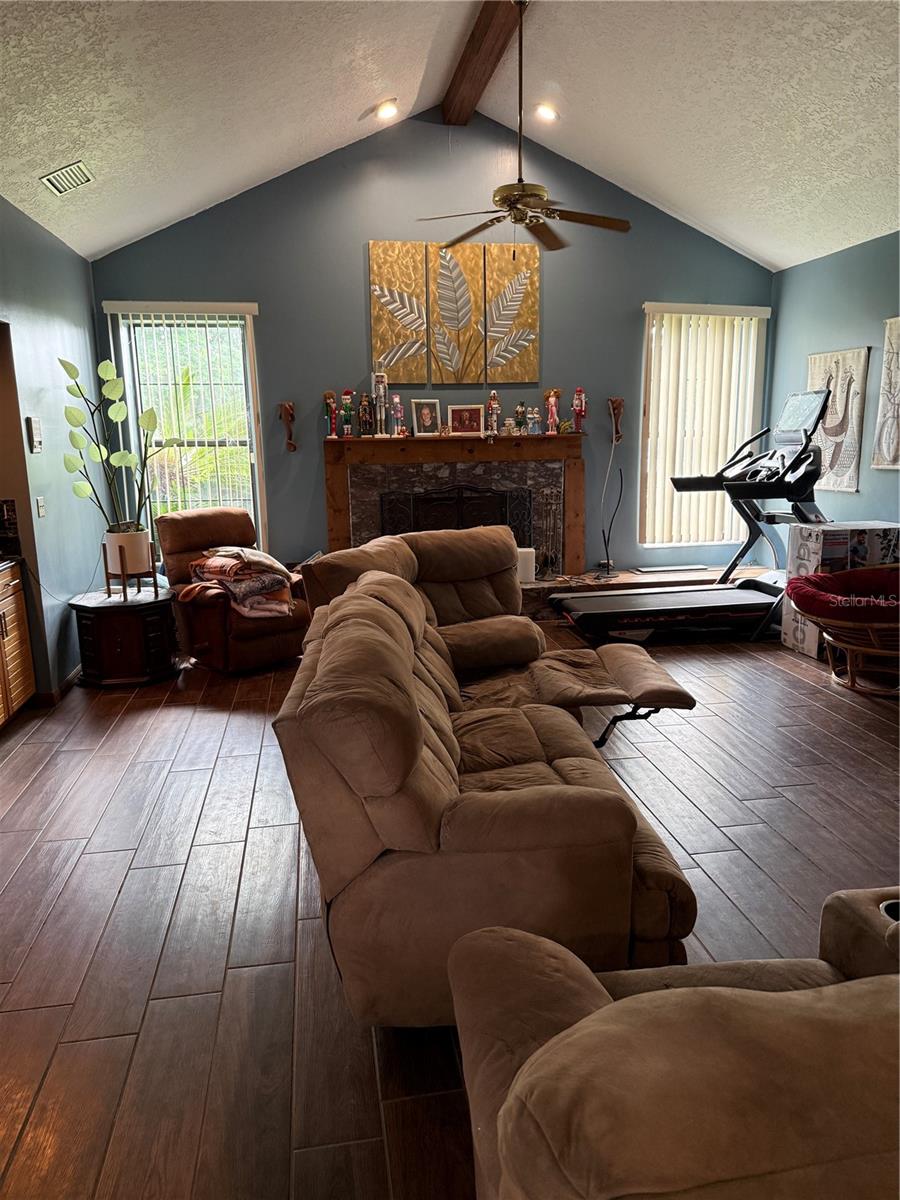 WATERFORD ON THE ALAFIA - Residential