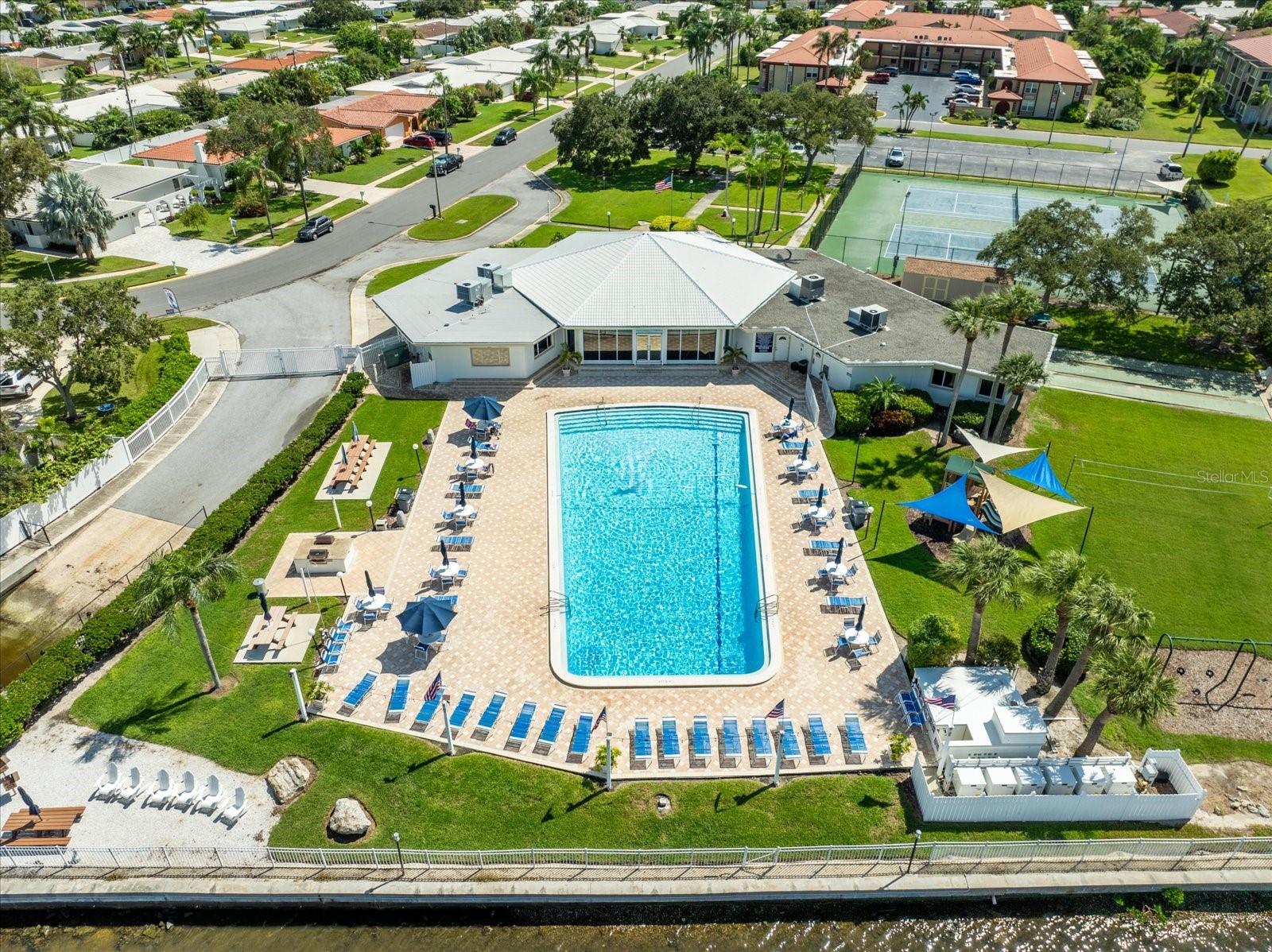IMPERIAL POINT CONDO - Residential Lease