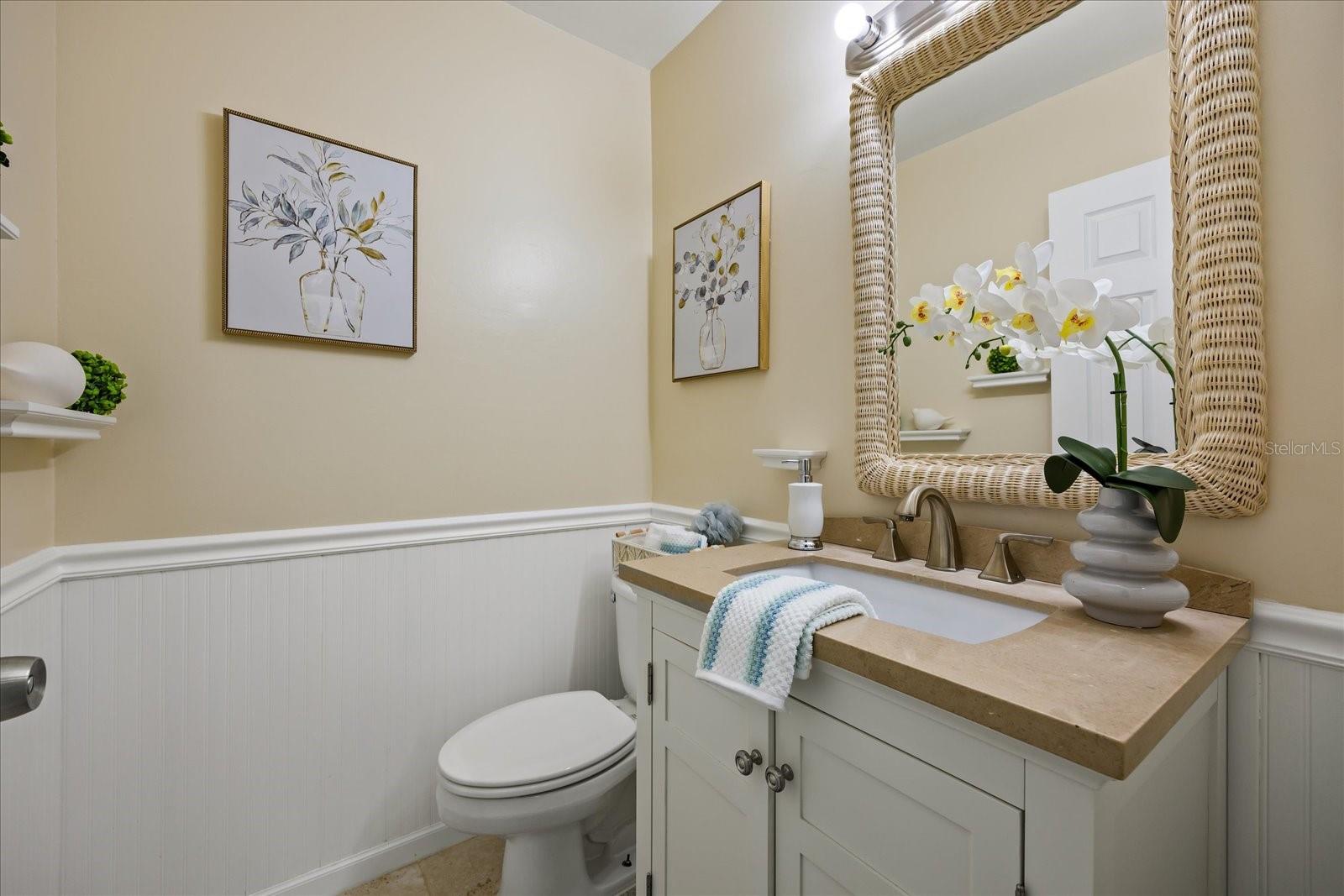 IMPERIAL POINT CONDO - Residential Lease
