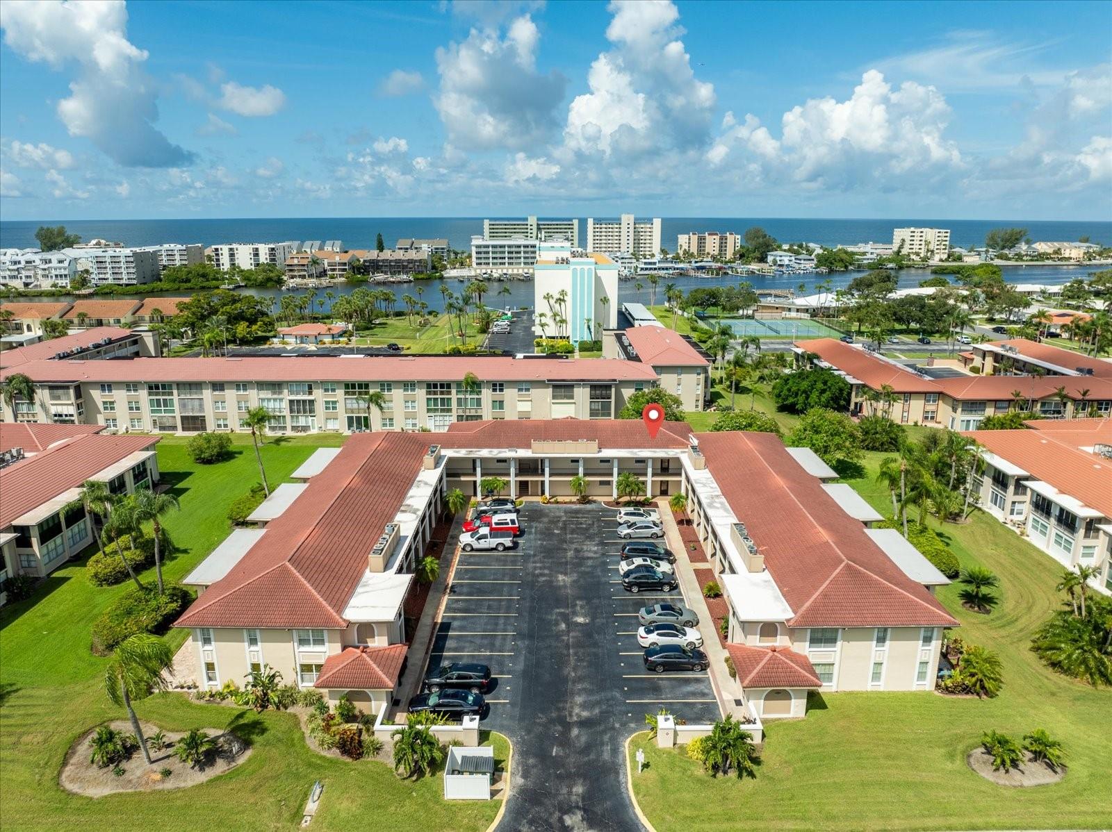 IMPERIAL POINT CONDO - Residential Lease