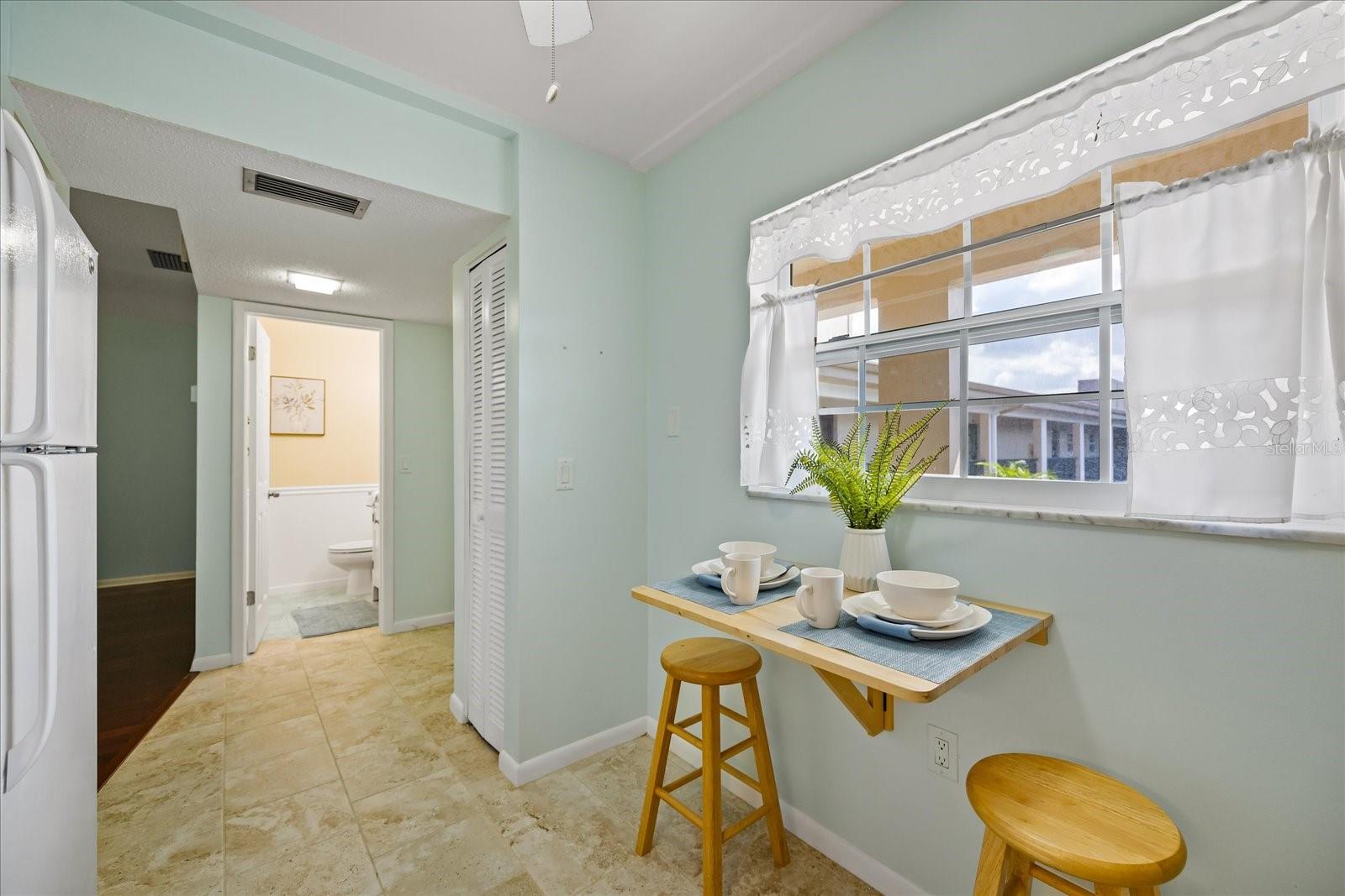 IMPERIAL POINT CONDO - Residential Lease
