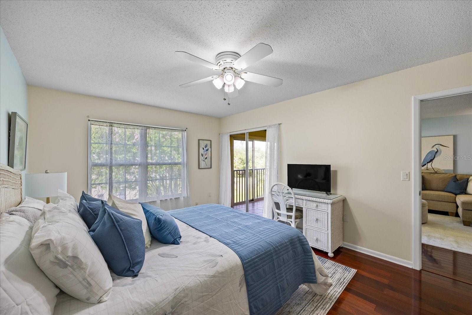 IMPERIAL POINT CONDO - Residential Lease
