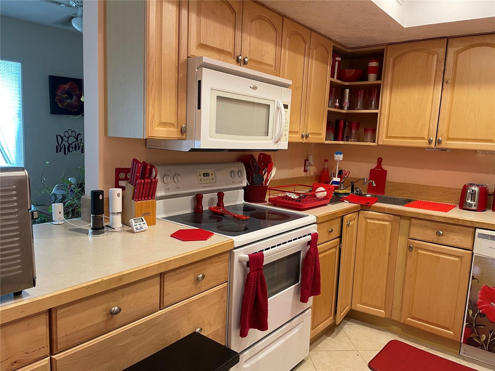 TWIN LAKES VILLAGE WEST CONDO - Residential