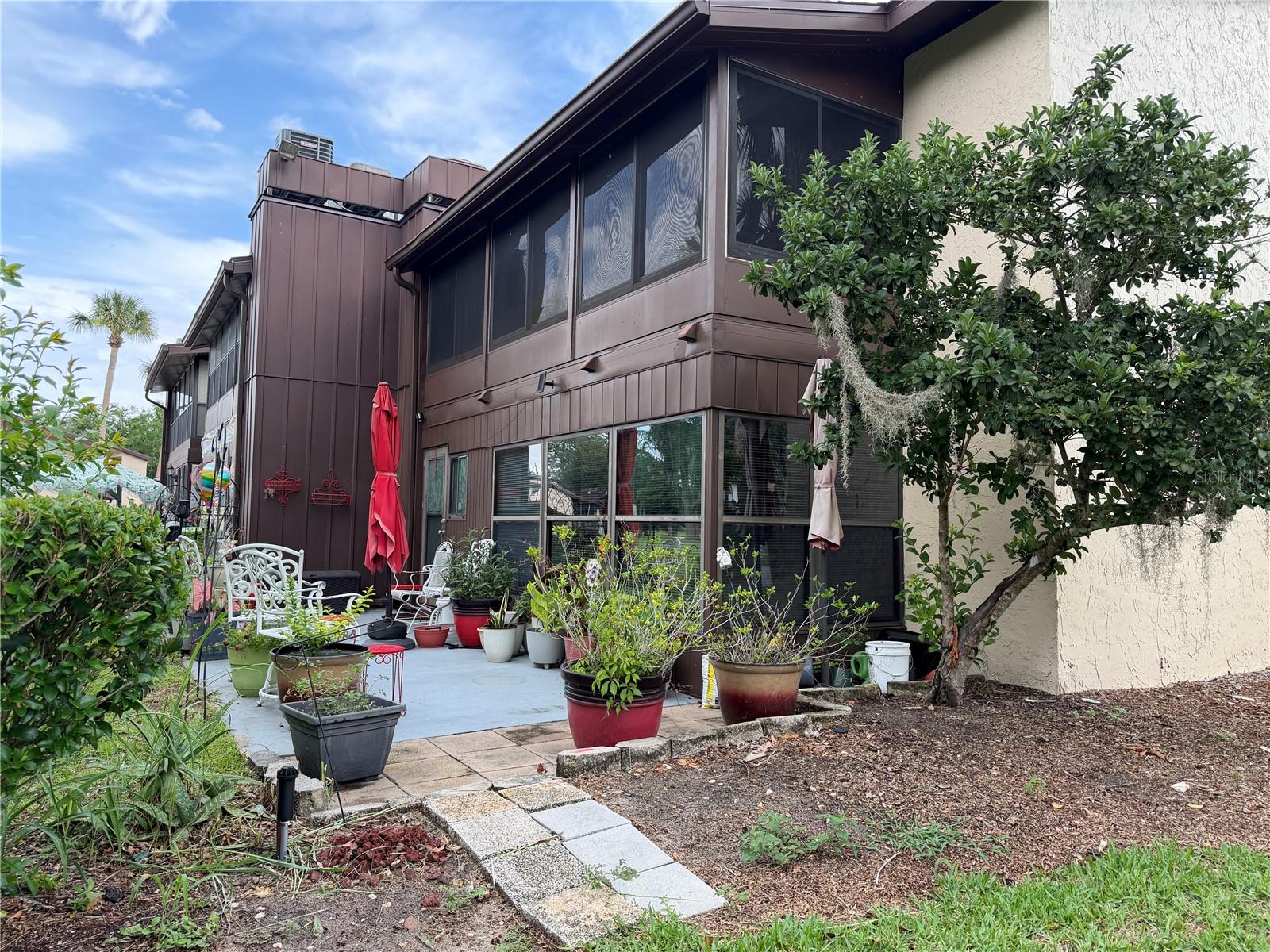TWIN LAKES VILLAGE WEST CONDO - Residential