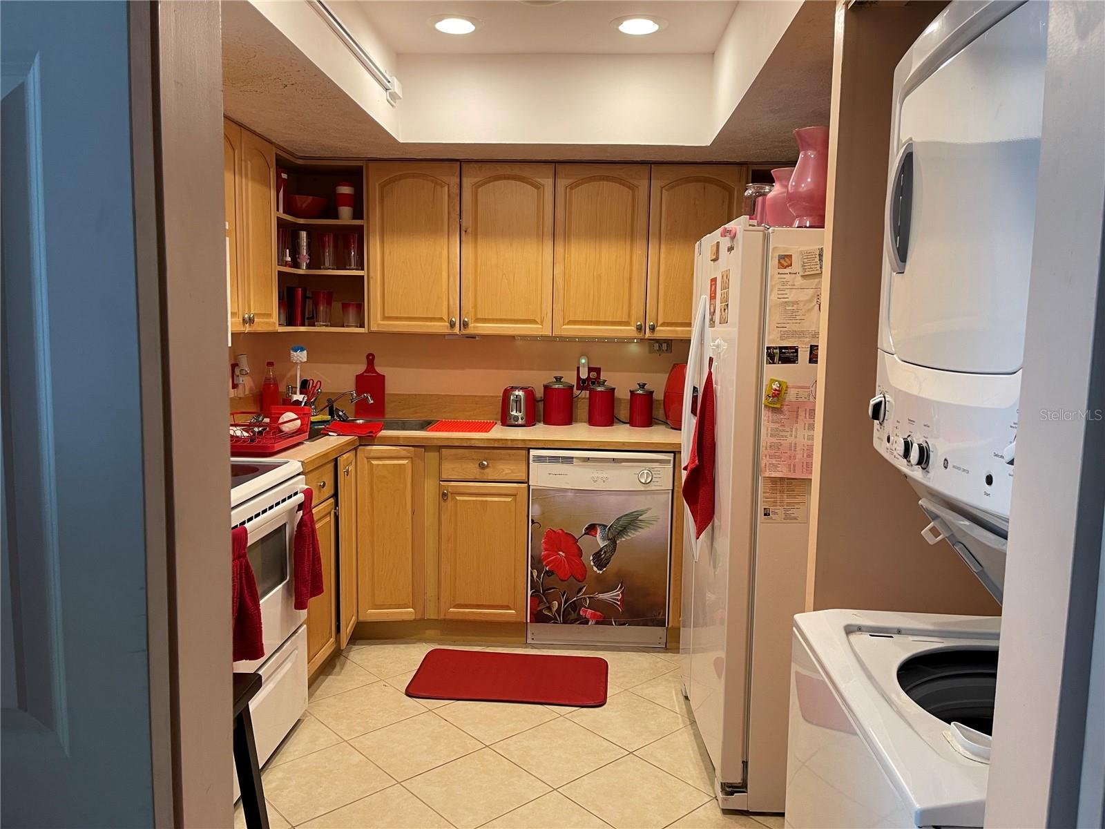 TWIN LAKES VILLAGE WEST CONDO - Residential
