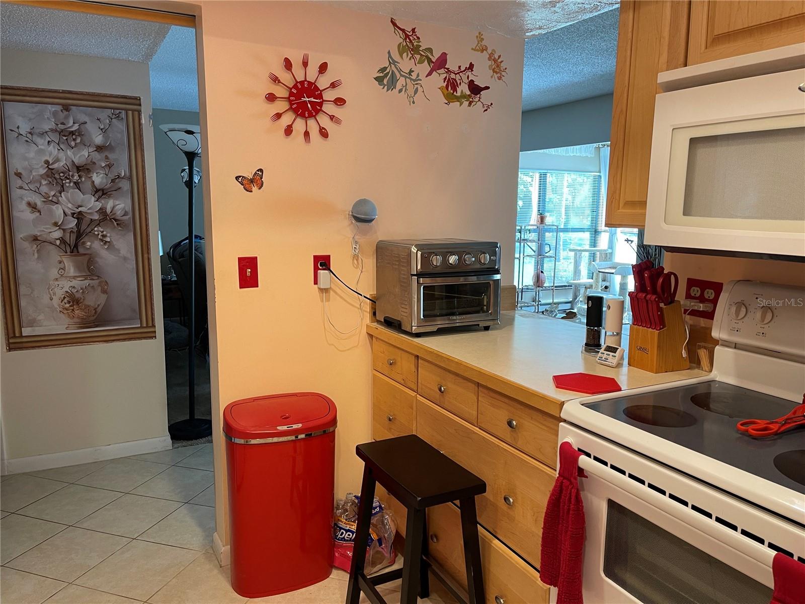 TWIN LAKES VILLAGE WEST CONDO - Residential